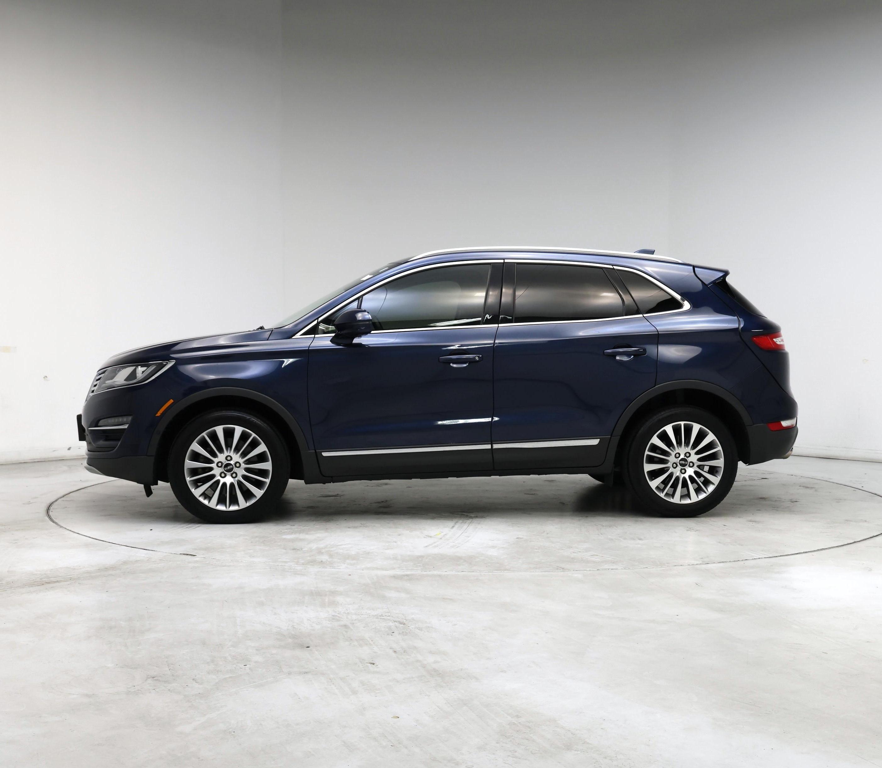 Thumbnail: 2017 Lincoln MKC - 3