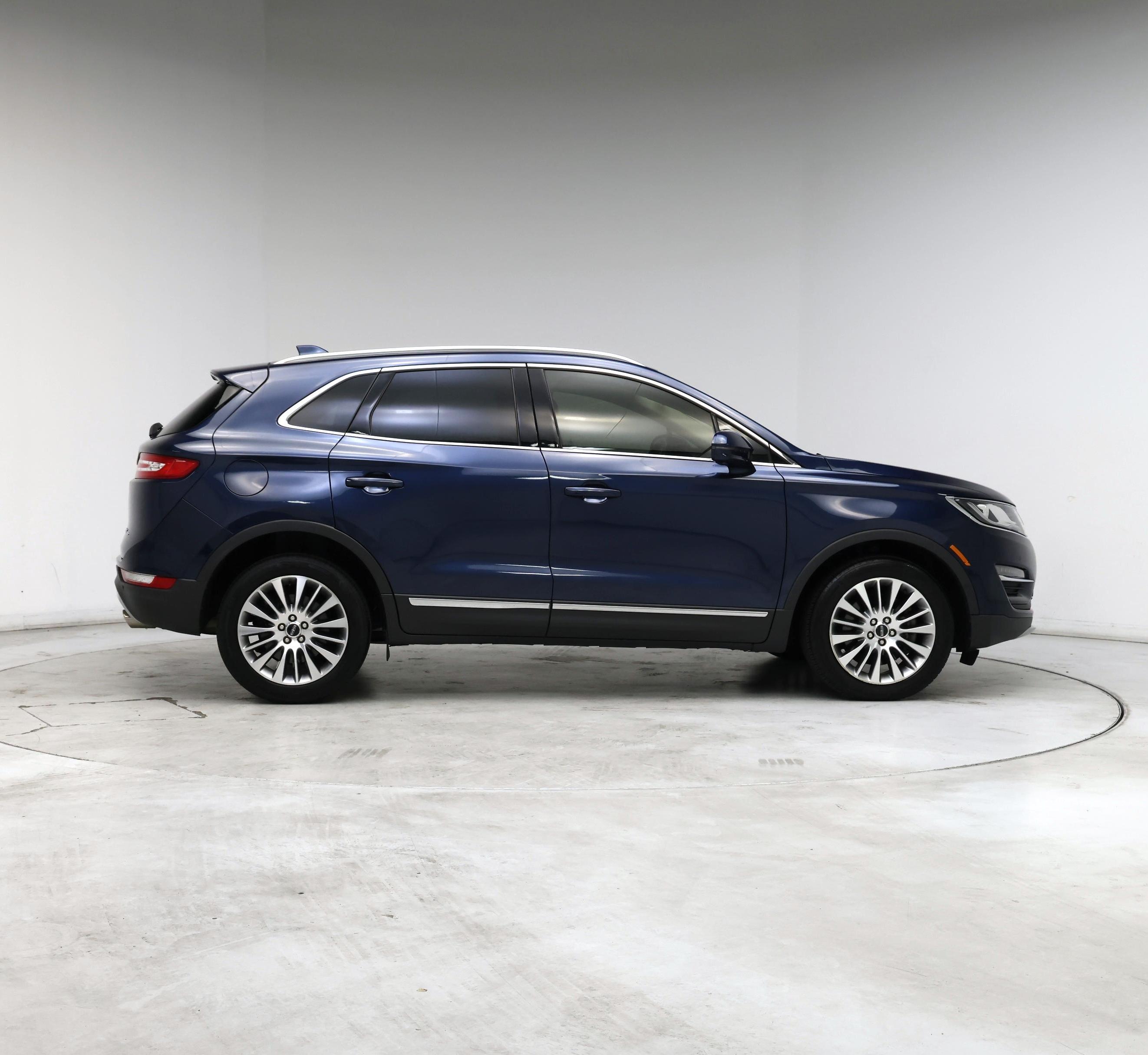 Thumbnail: 2017 Lincoln MKC - 7