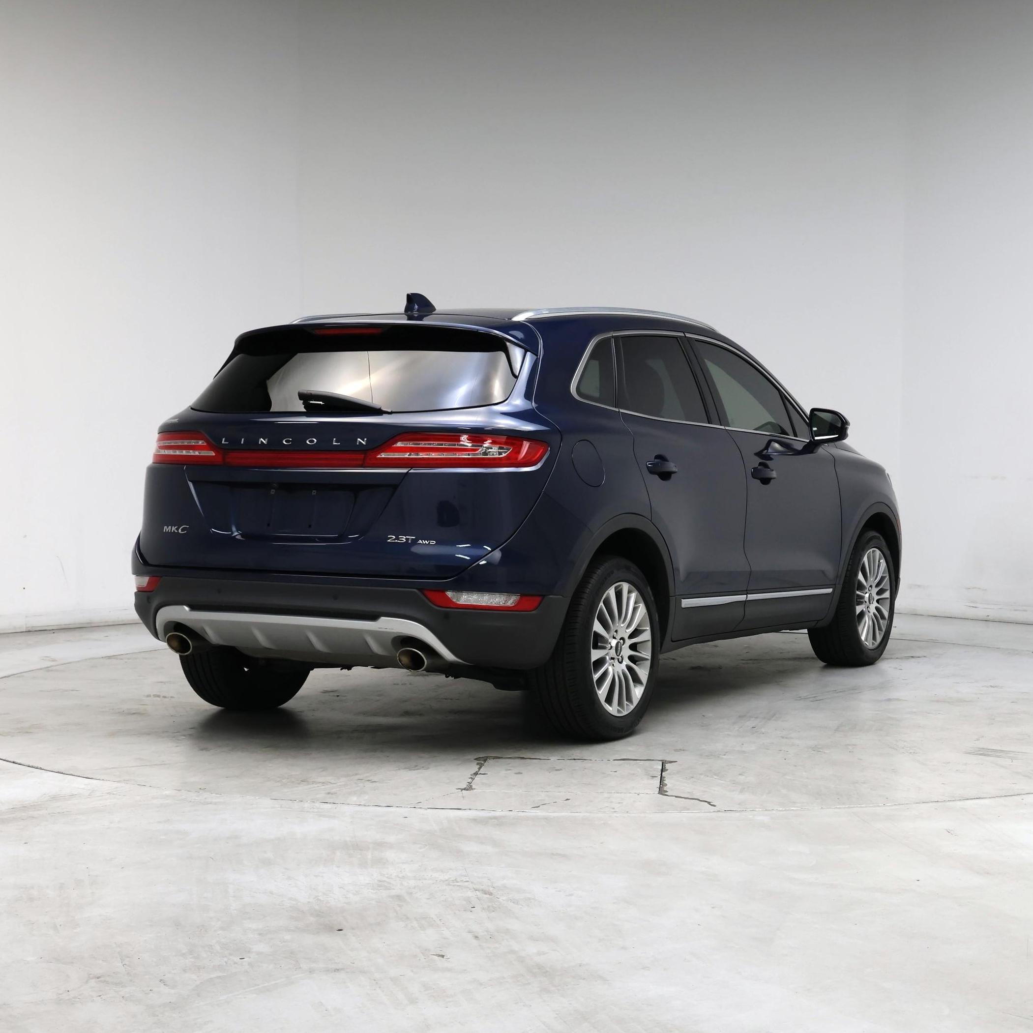 Thumbnail: 2017 Lincoln MKC - 8