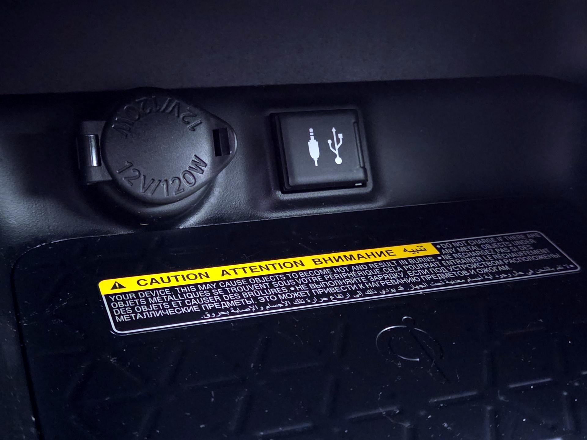 Thumbnail: 2019 Toyota RAV4 - 18
