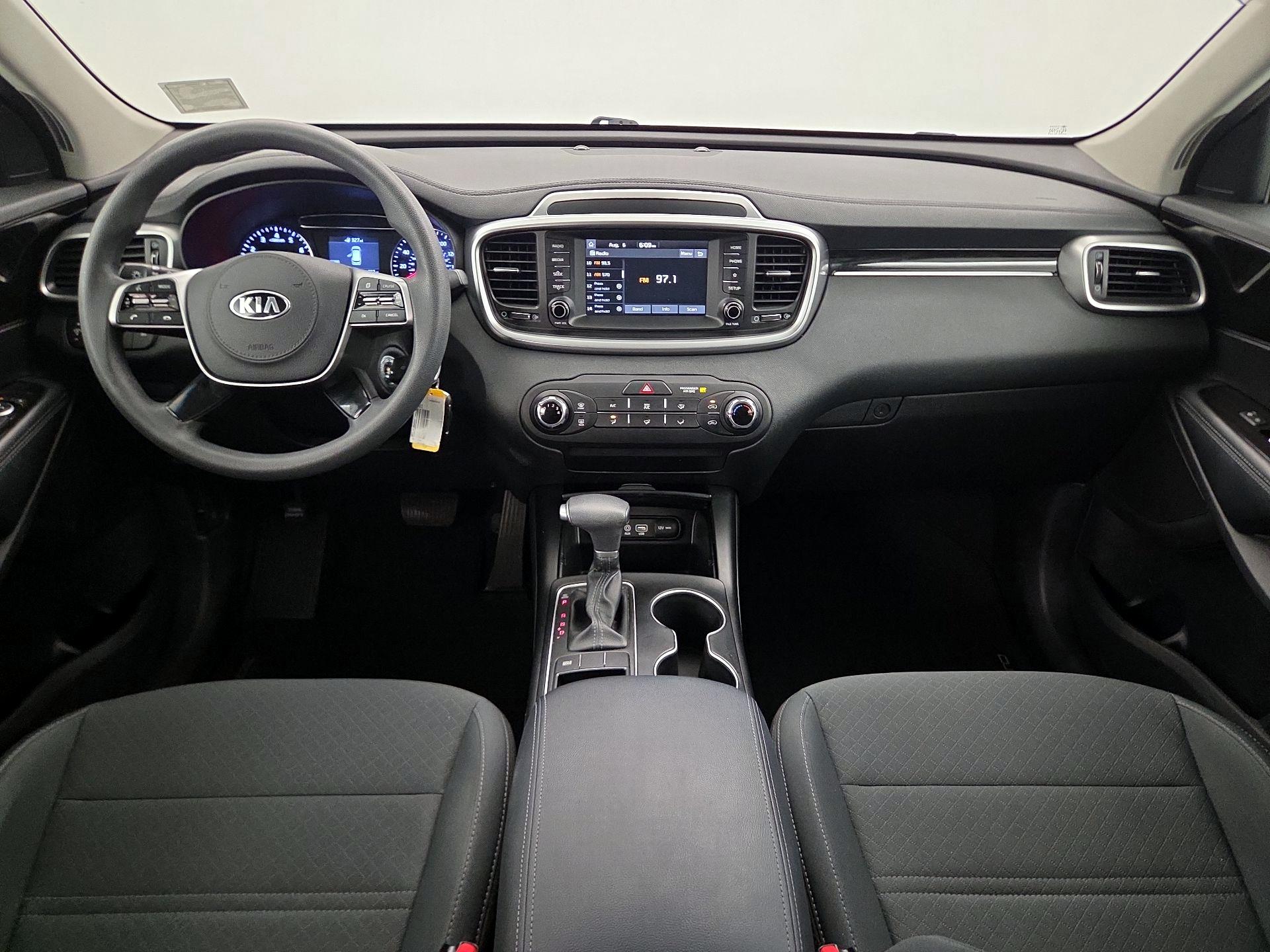 Thumbnail: 2020 Kia Sorento - 9