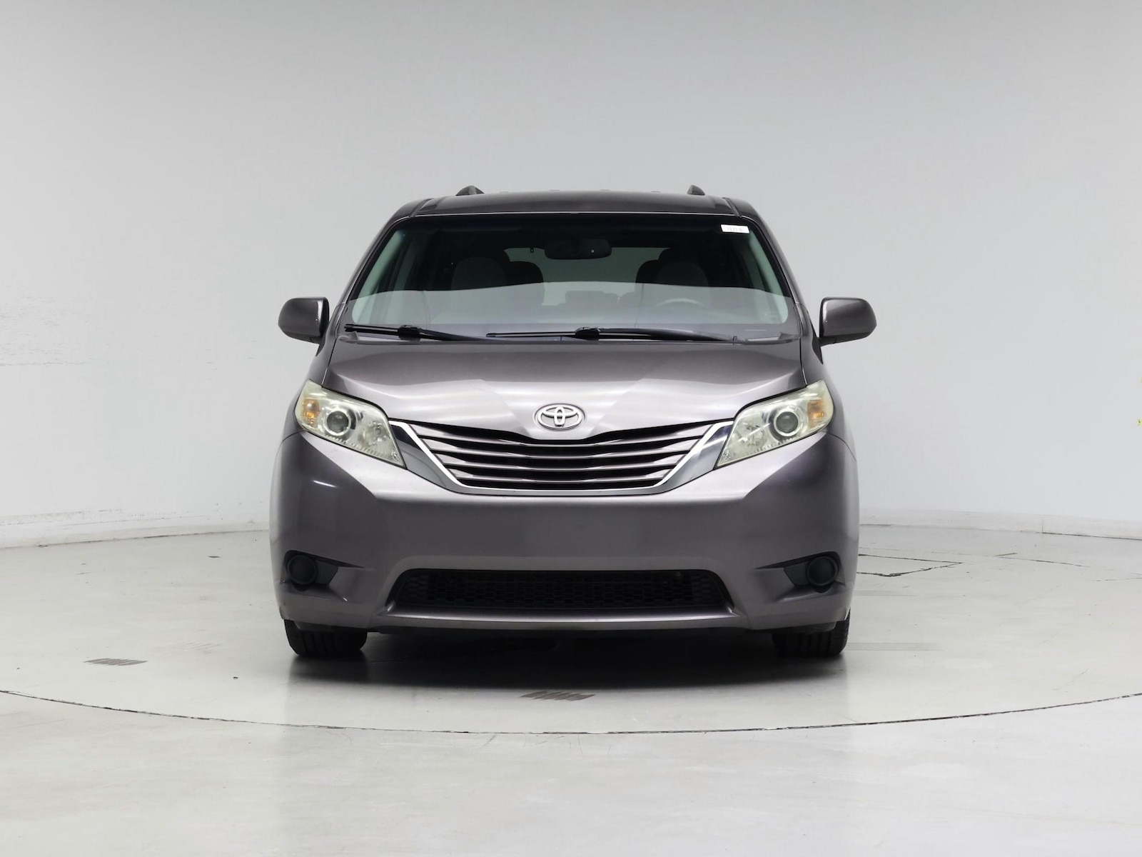 2017 Toyota Sienna LE - Photo 6