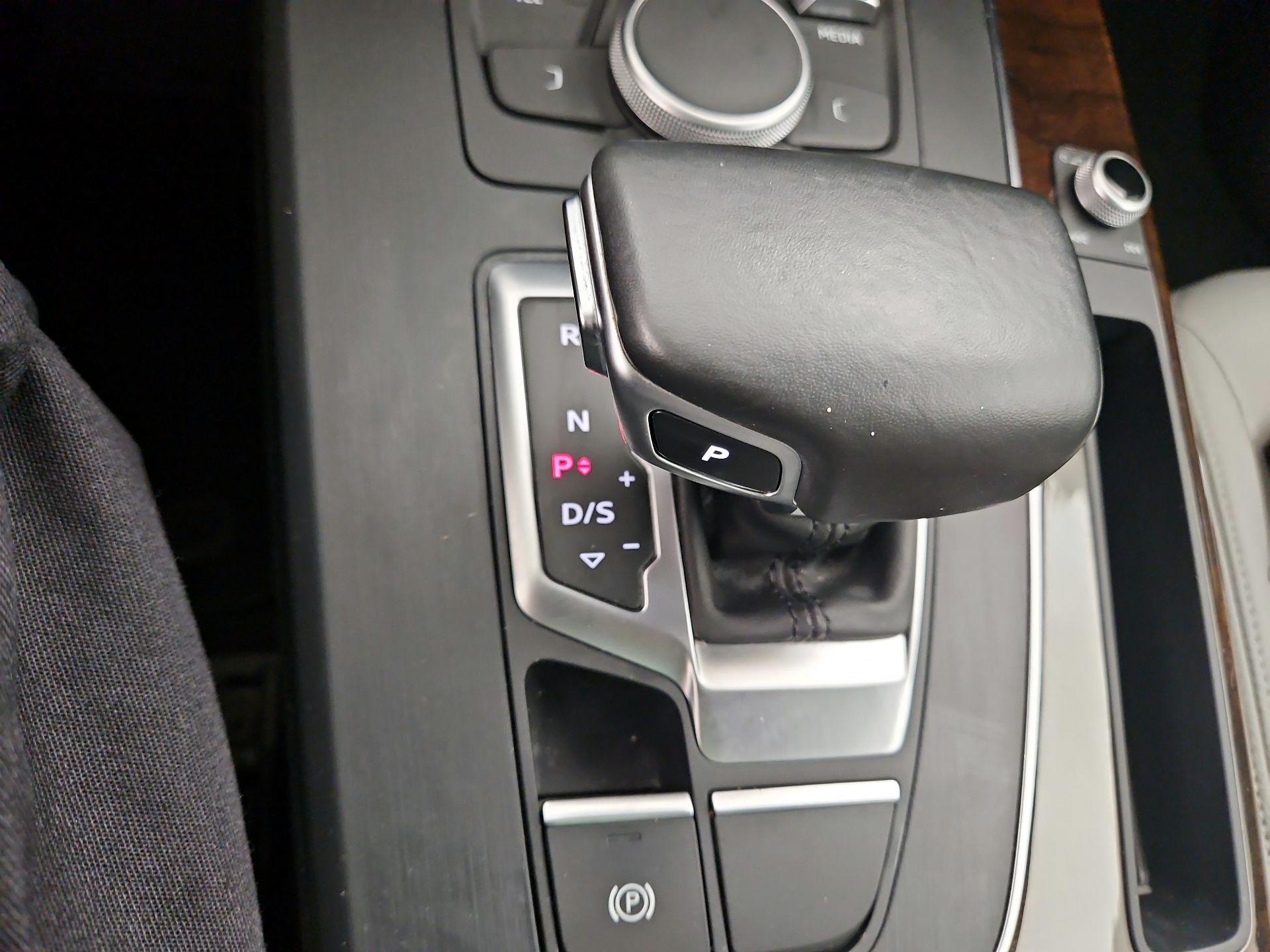 Thumbnail: 2018 Audi Q5 - 17