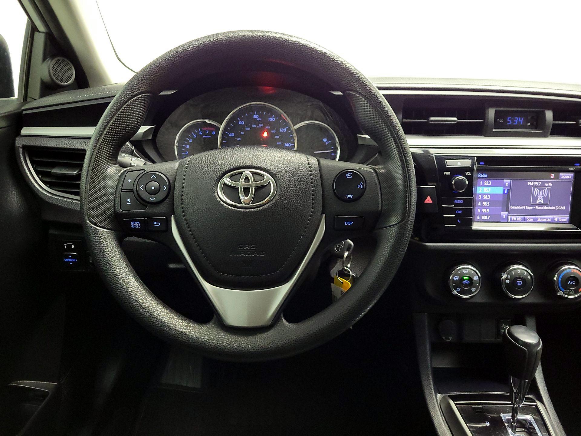 Thumbnail: 2016 Toyota Corolla - 10