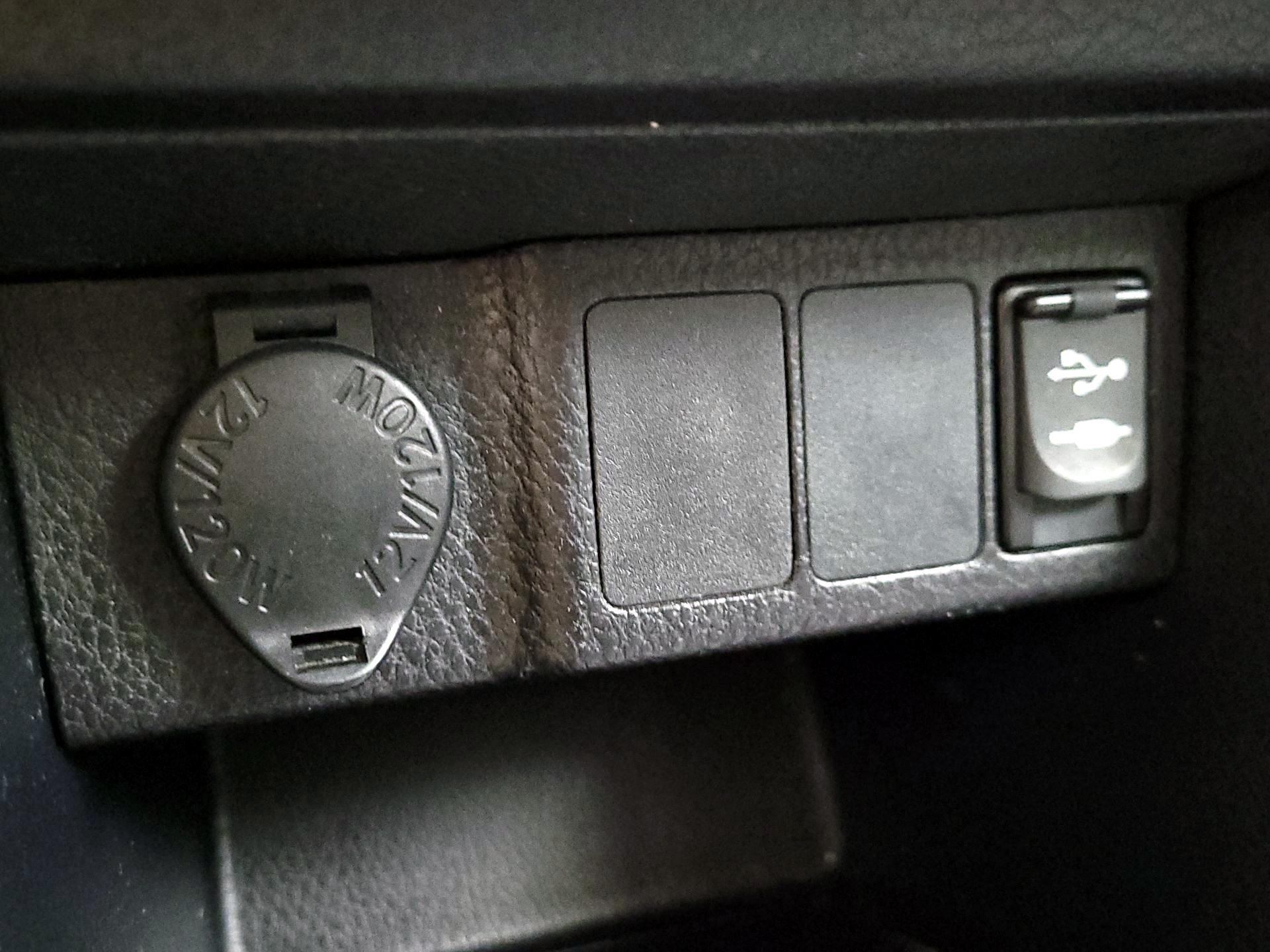 Thumbnail: 2016 Toyota Corolla - 17