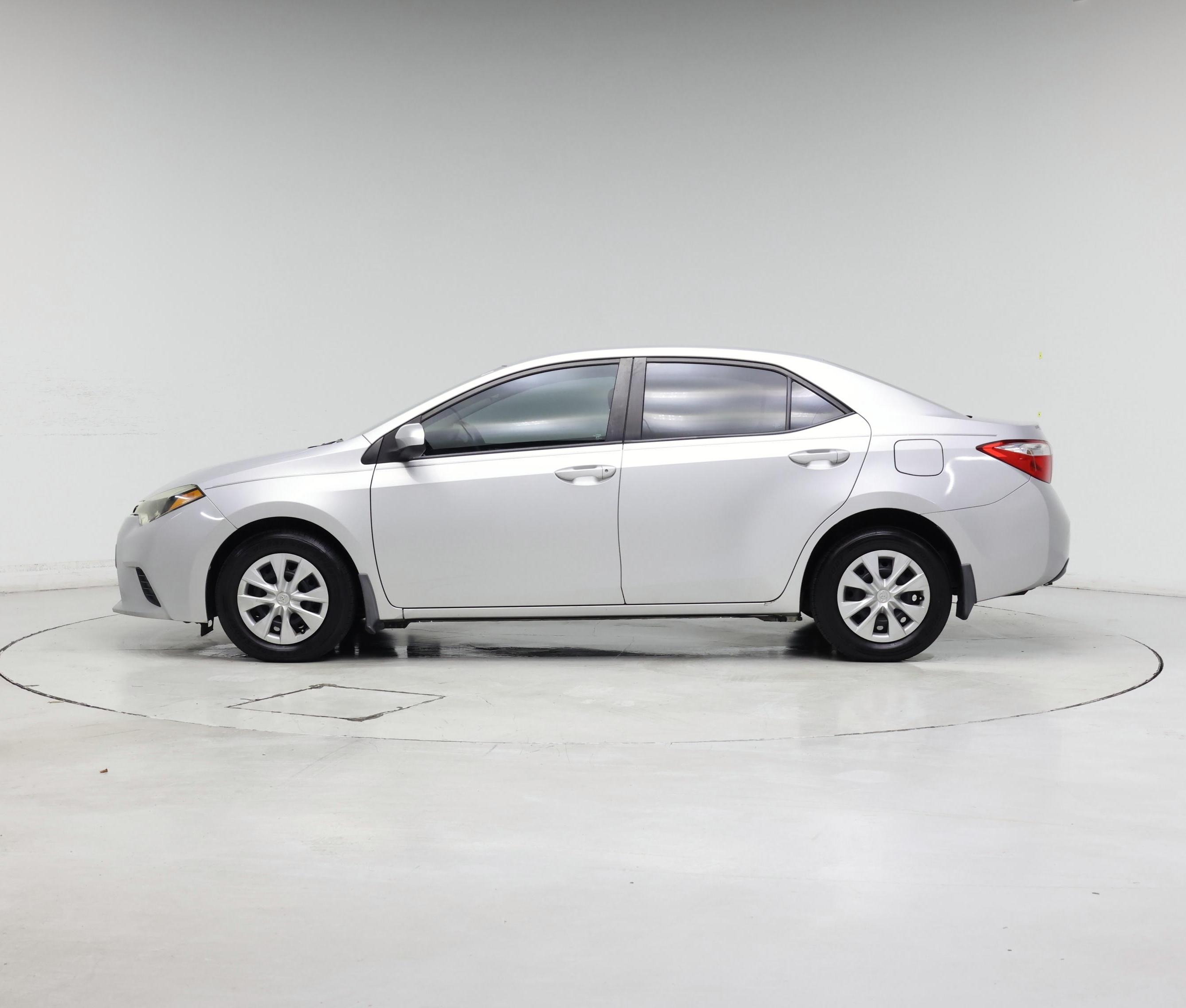 Thumbnail: 2016 Toyota Corolla - 3