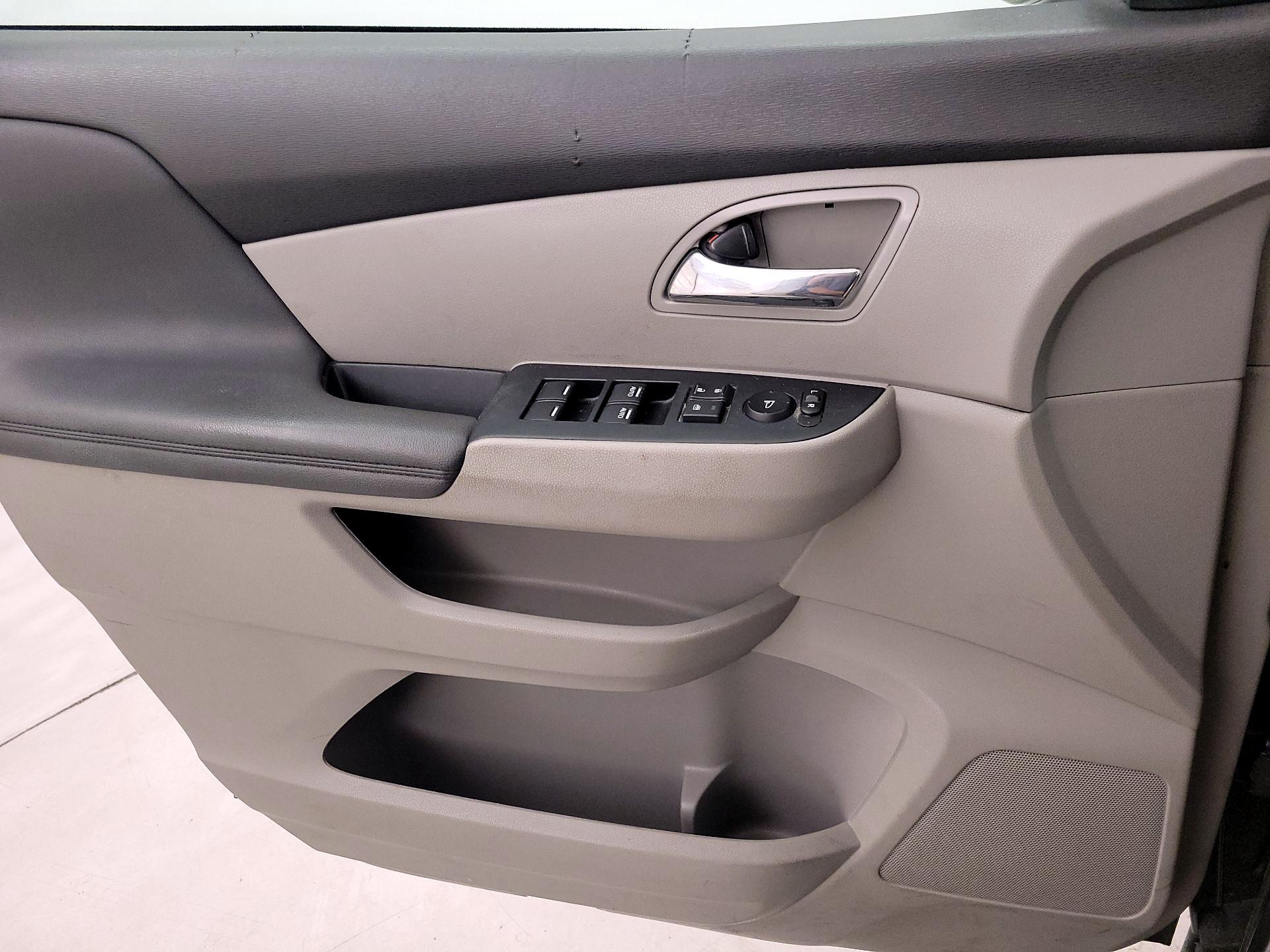 Thumbnail: 2015 Honda Odyssey - 12