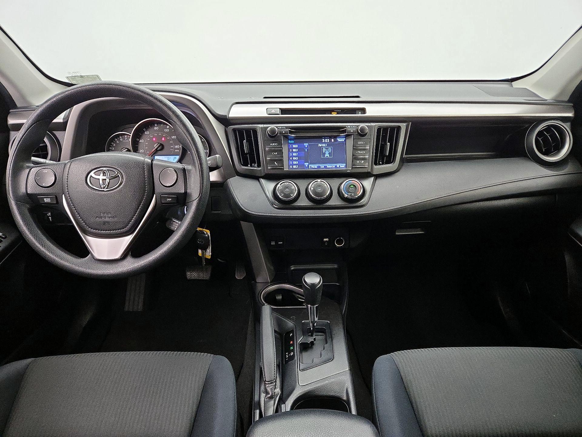 Thumbnail: 2016 Toyota RAV4 - 9