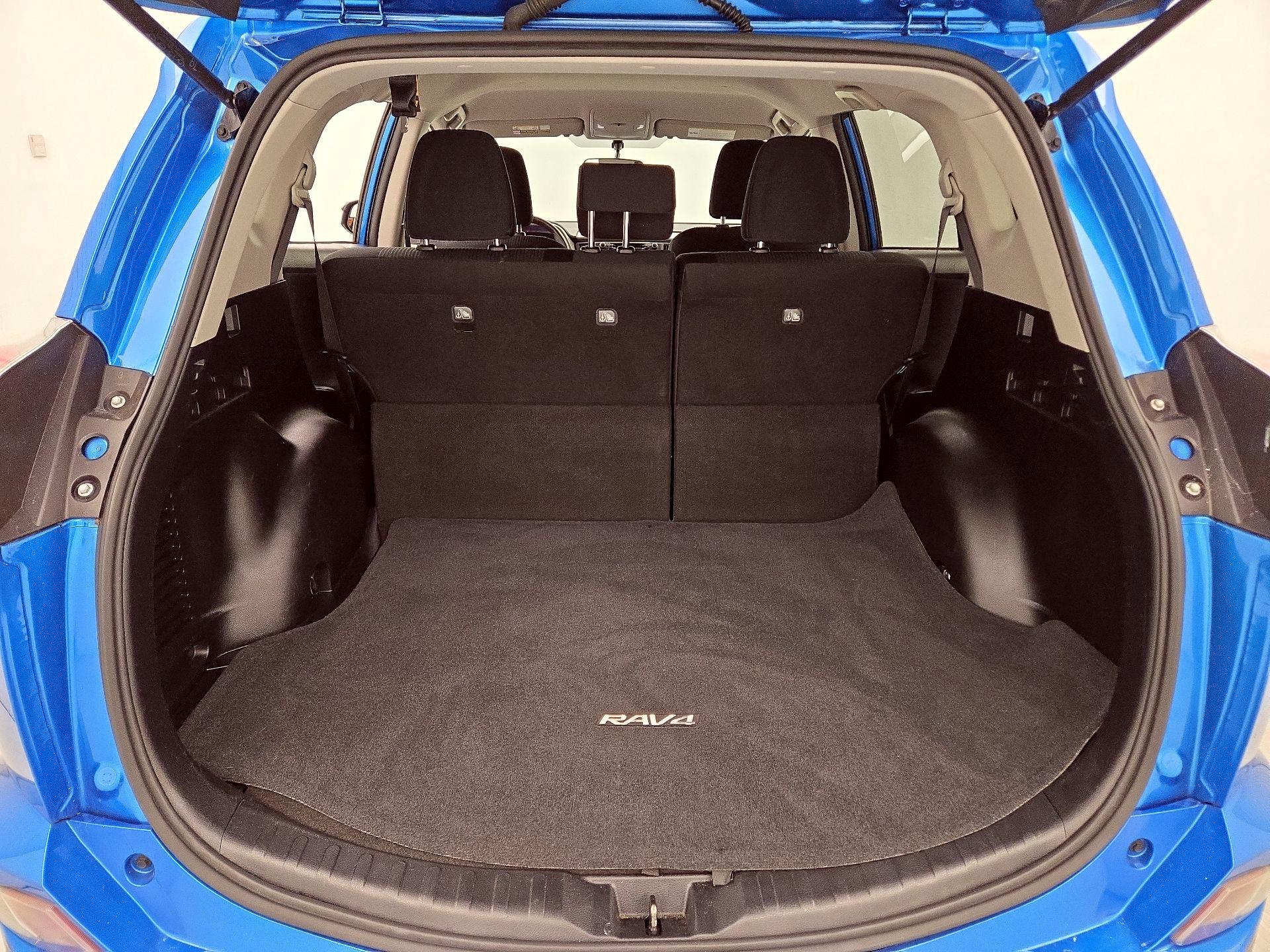 Thumbnail: 2016 Toyota RAV4 - 20