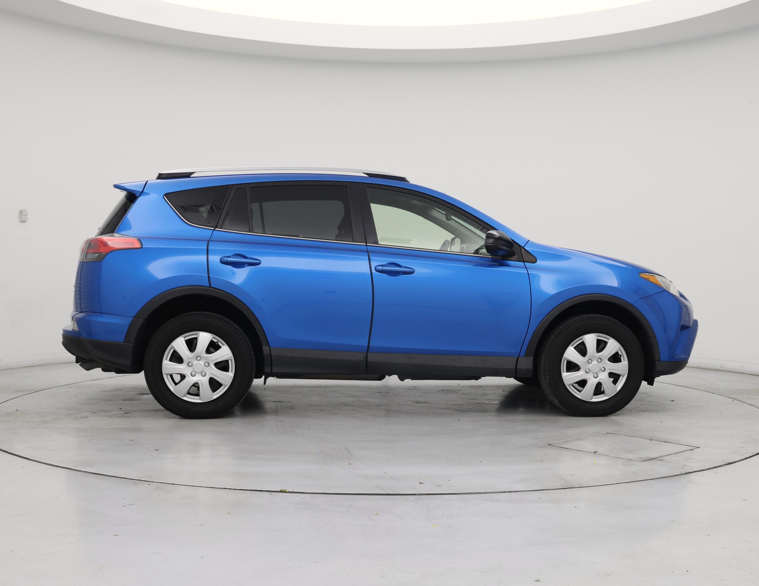 Thumbnail: 2016 Toyota RAV4 - 7