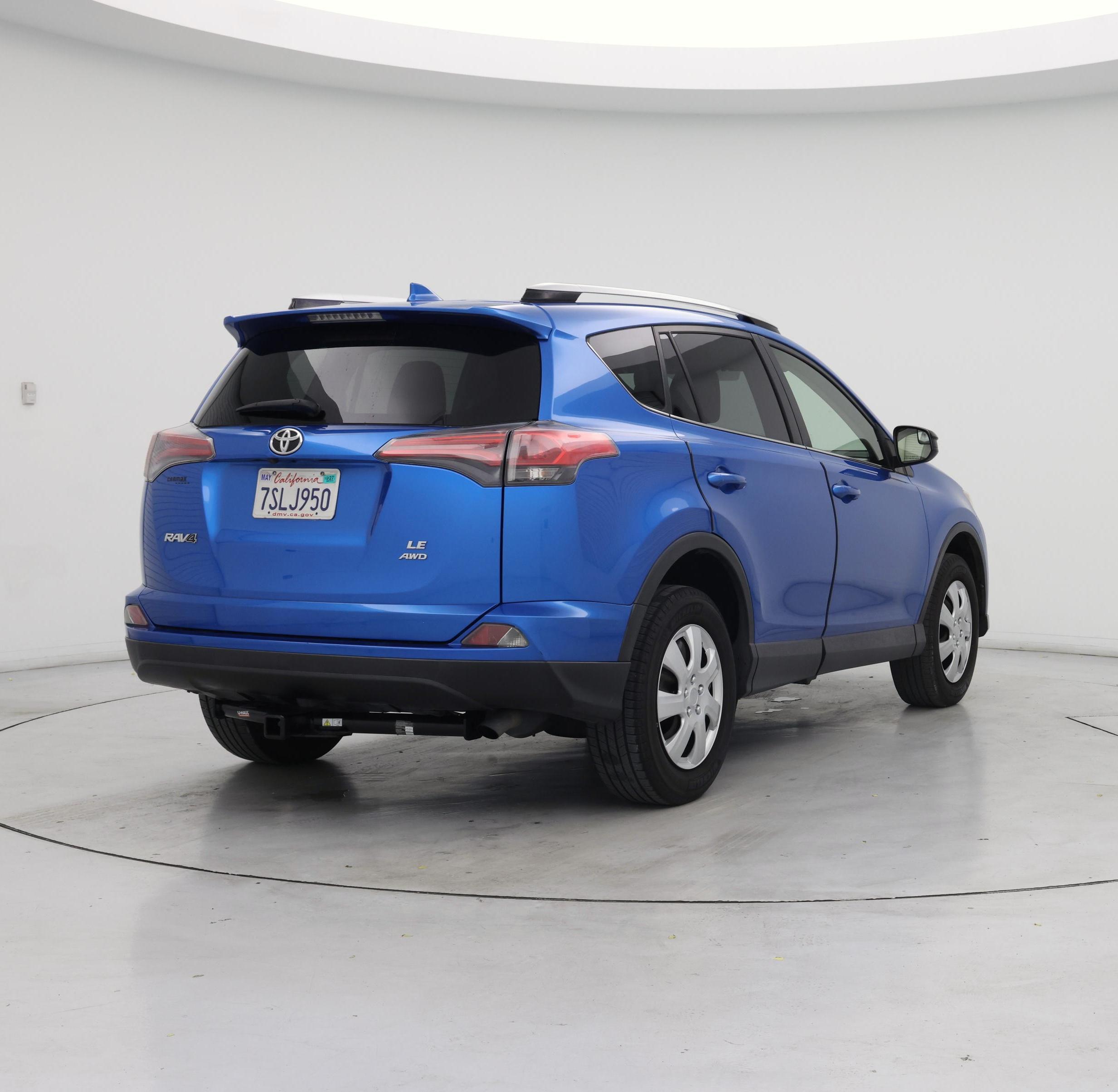 Thumbnail: 2016 Toyota RAV4 - 8