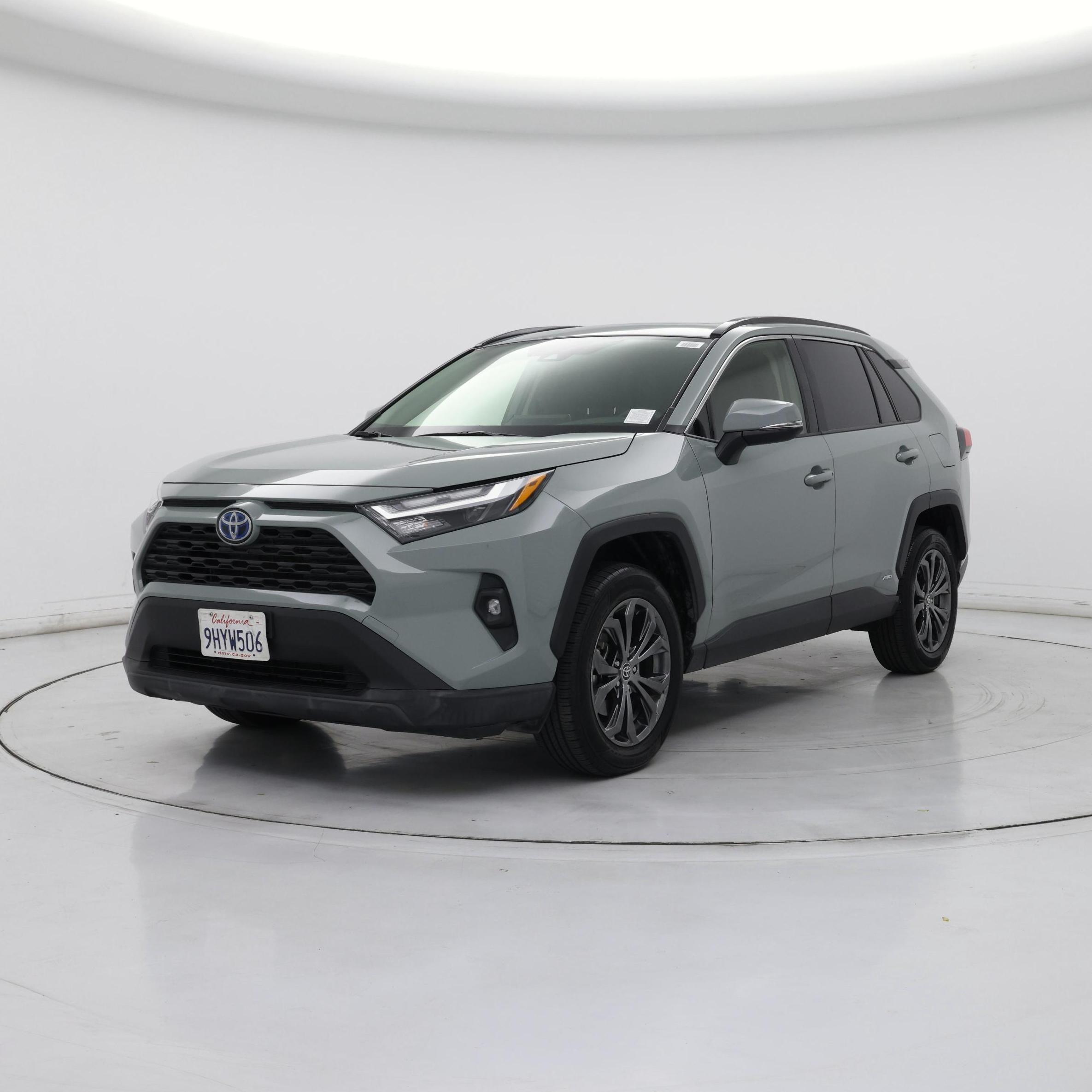 Thumbnail: 2023 Toyota RAV4 - 4
