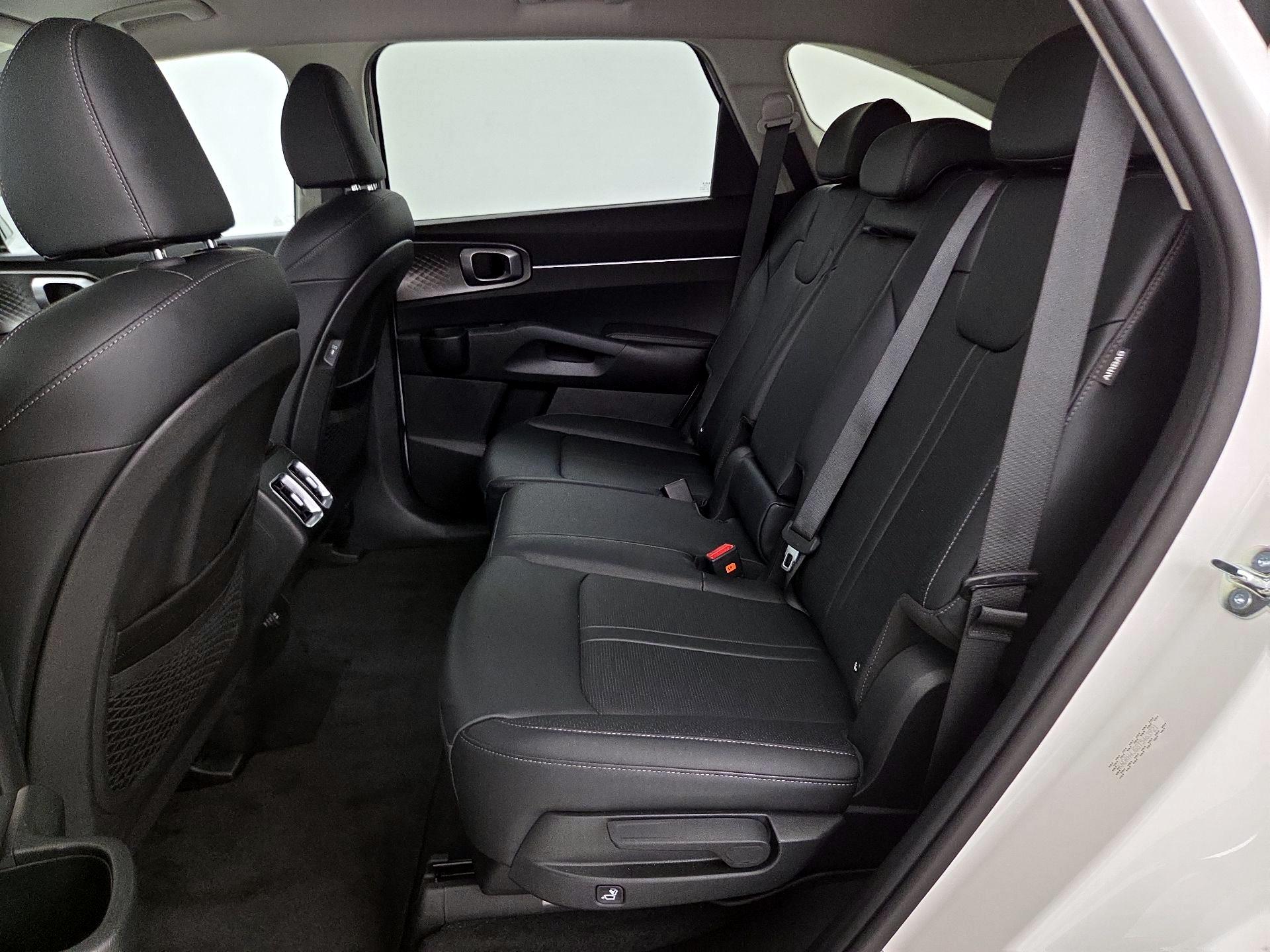 Thumbnail: 2026 Kia Sorento - 20