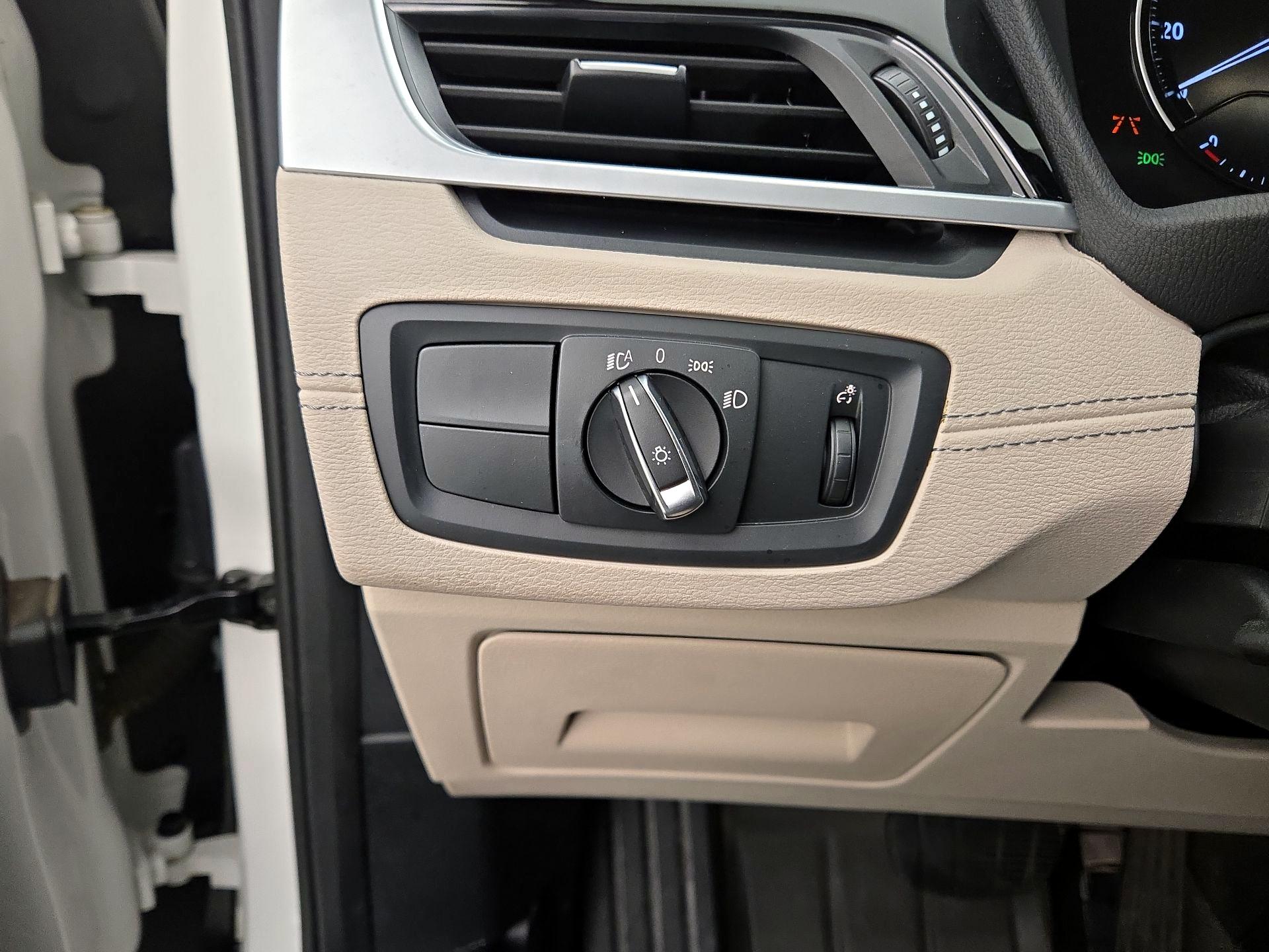 Thumbnail: 2021 BMW X1 - 13