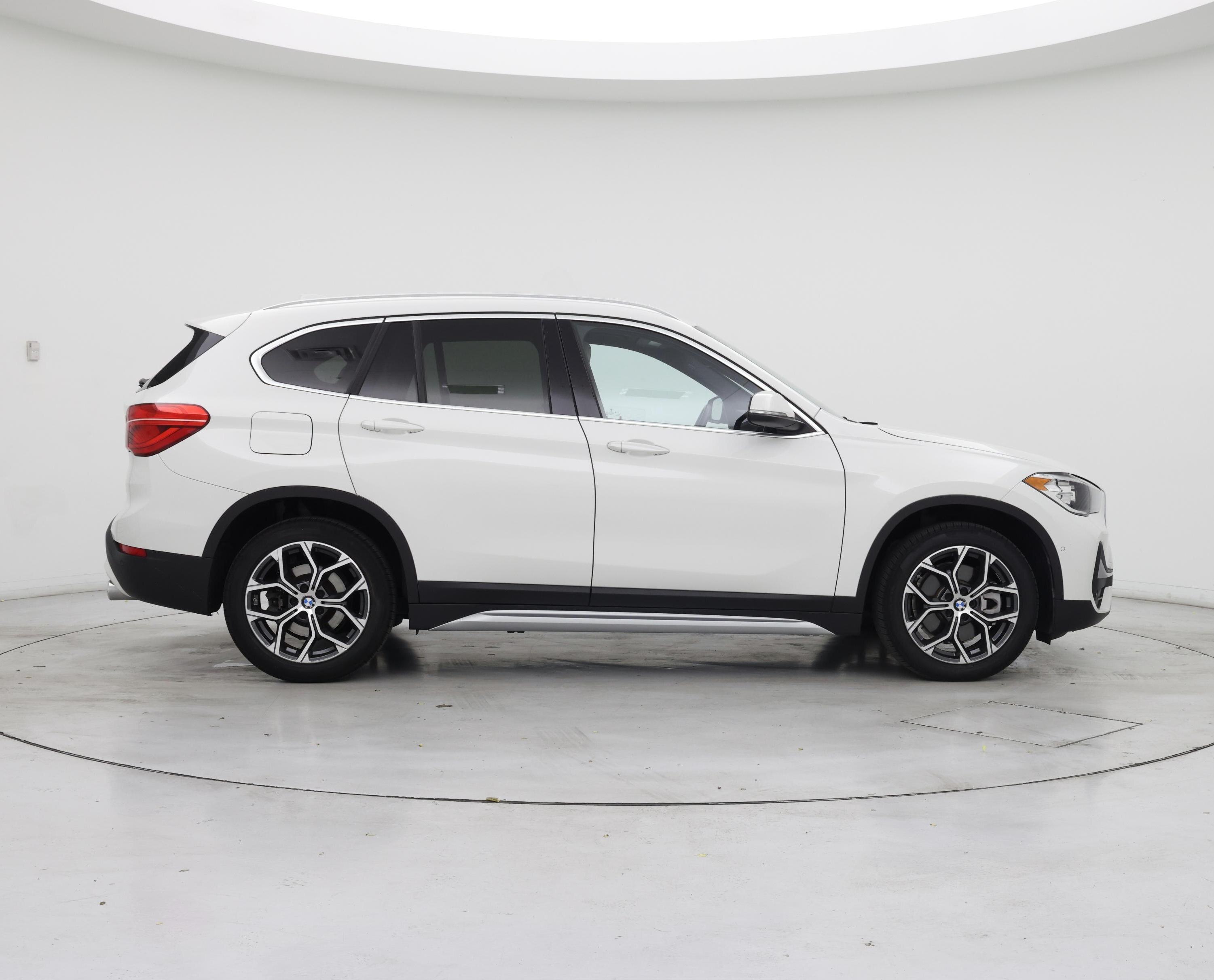 Thumbnail: 2021 BMW X1 - 7