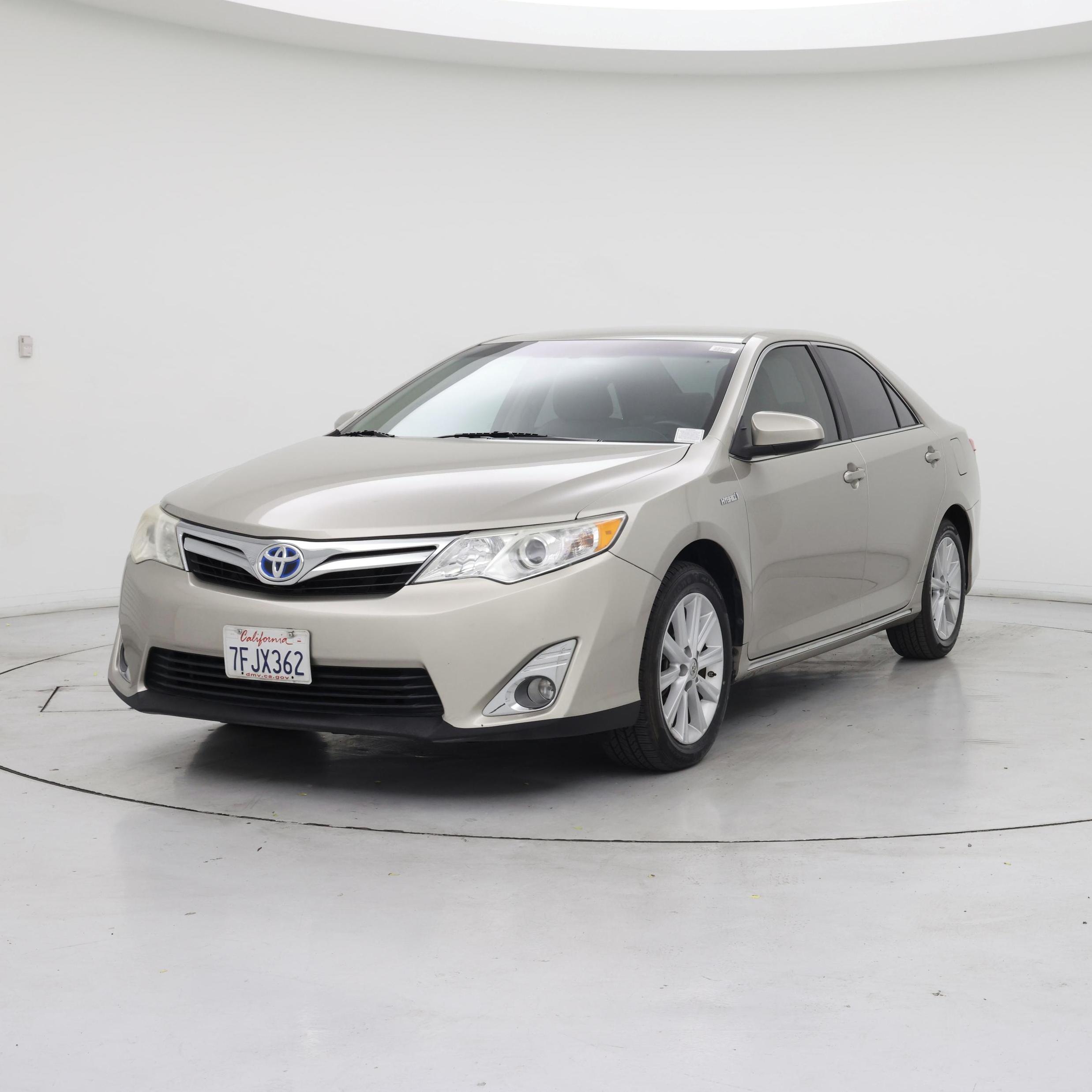 Thumbnail: 2014 Toyota Camry - 4