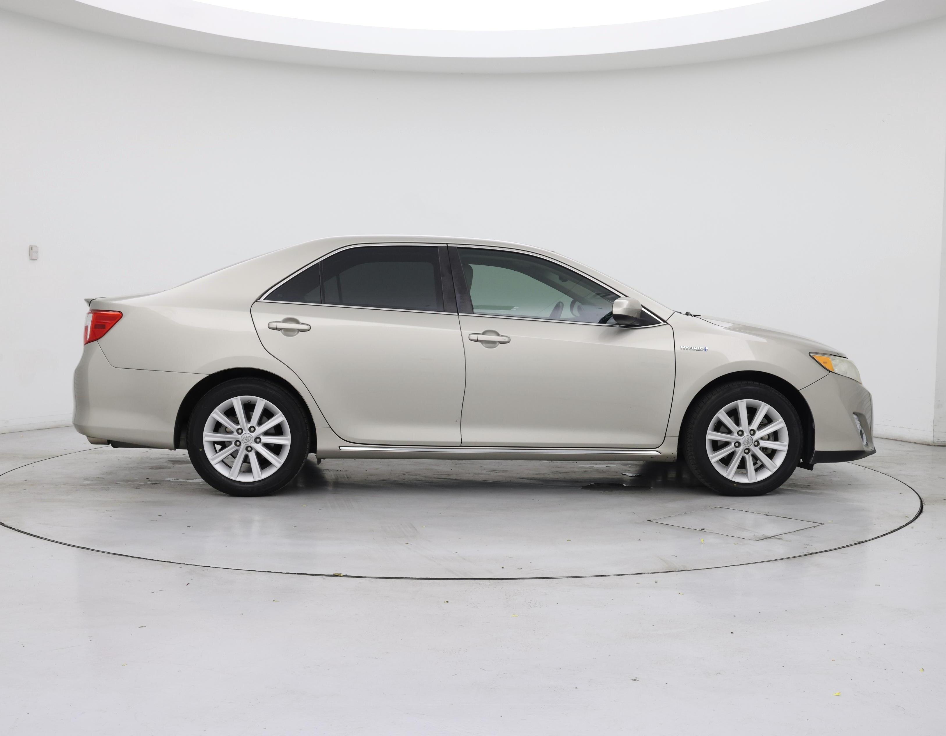 Thumbnail: 2014 Toyota Camry - 7