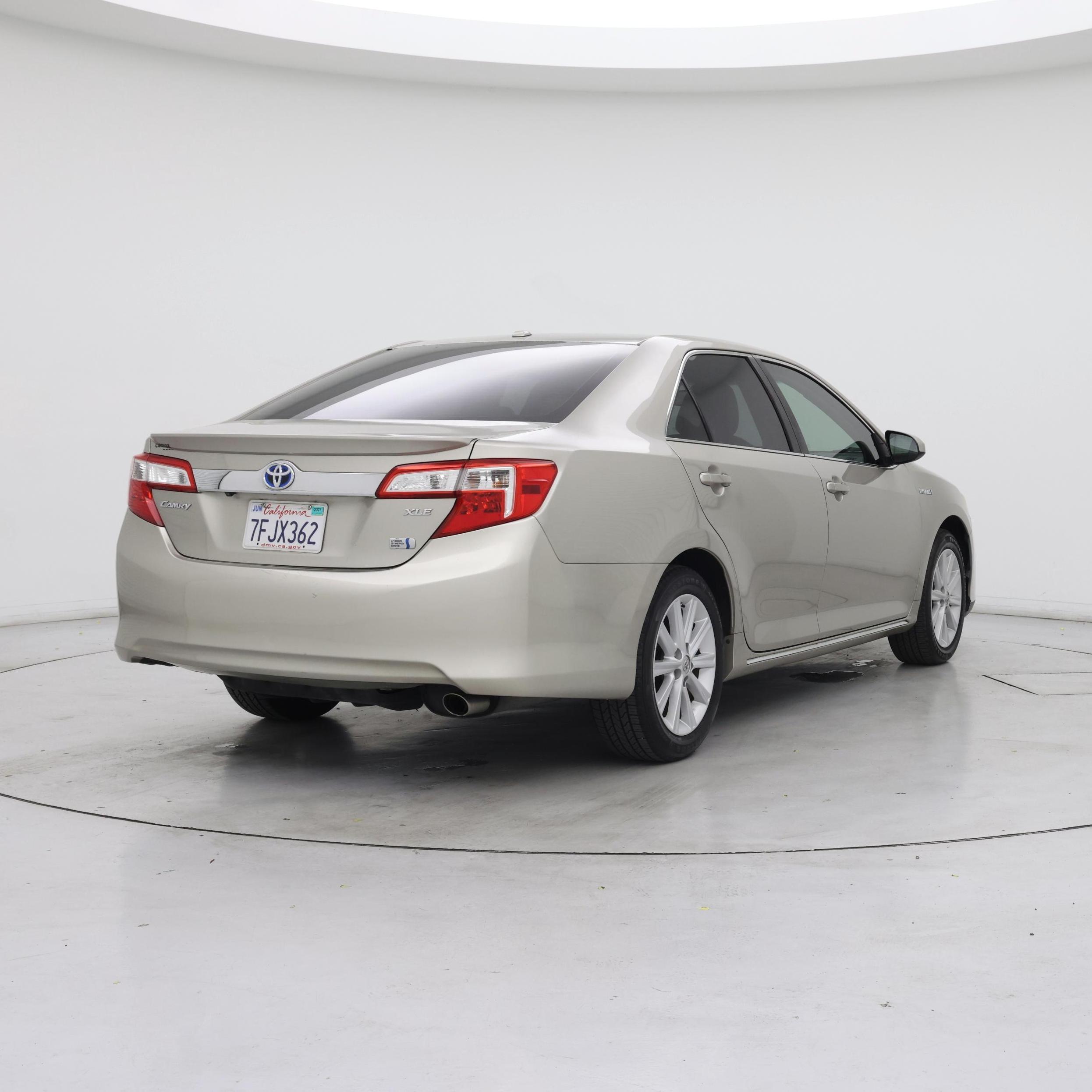 Thumbnail: 2014 Toyota Camry - 8