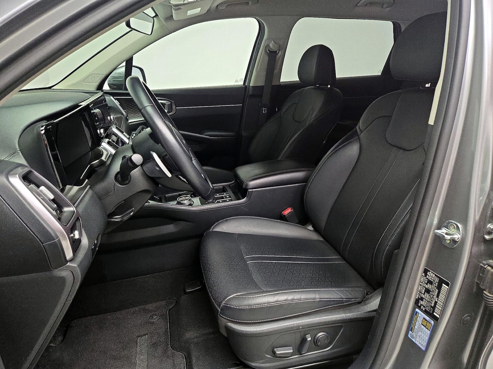 2022 Kia Sorento S Hybrid - Photo 12