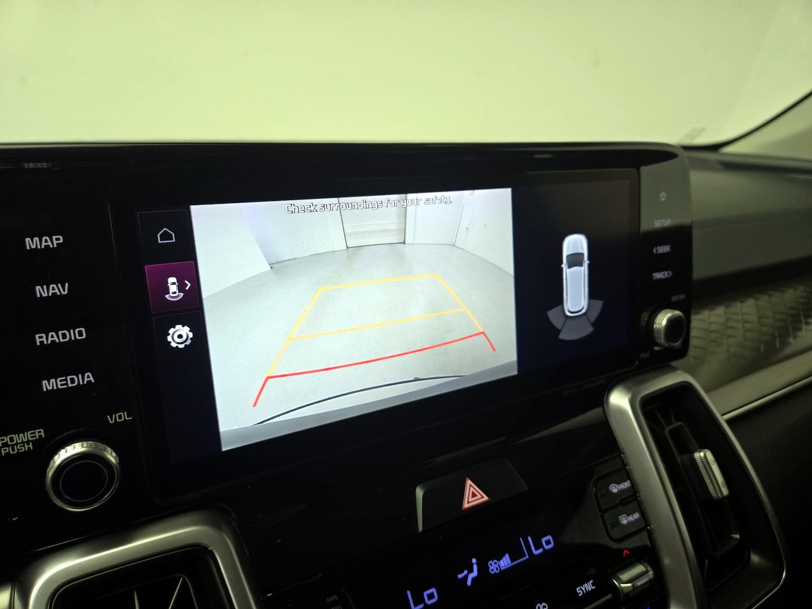 2022 Kia Sorento S Hybrid - Photo 16