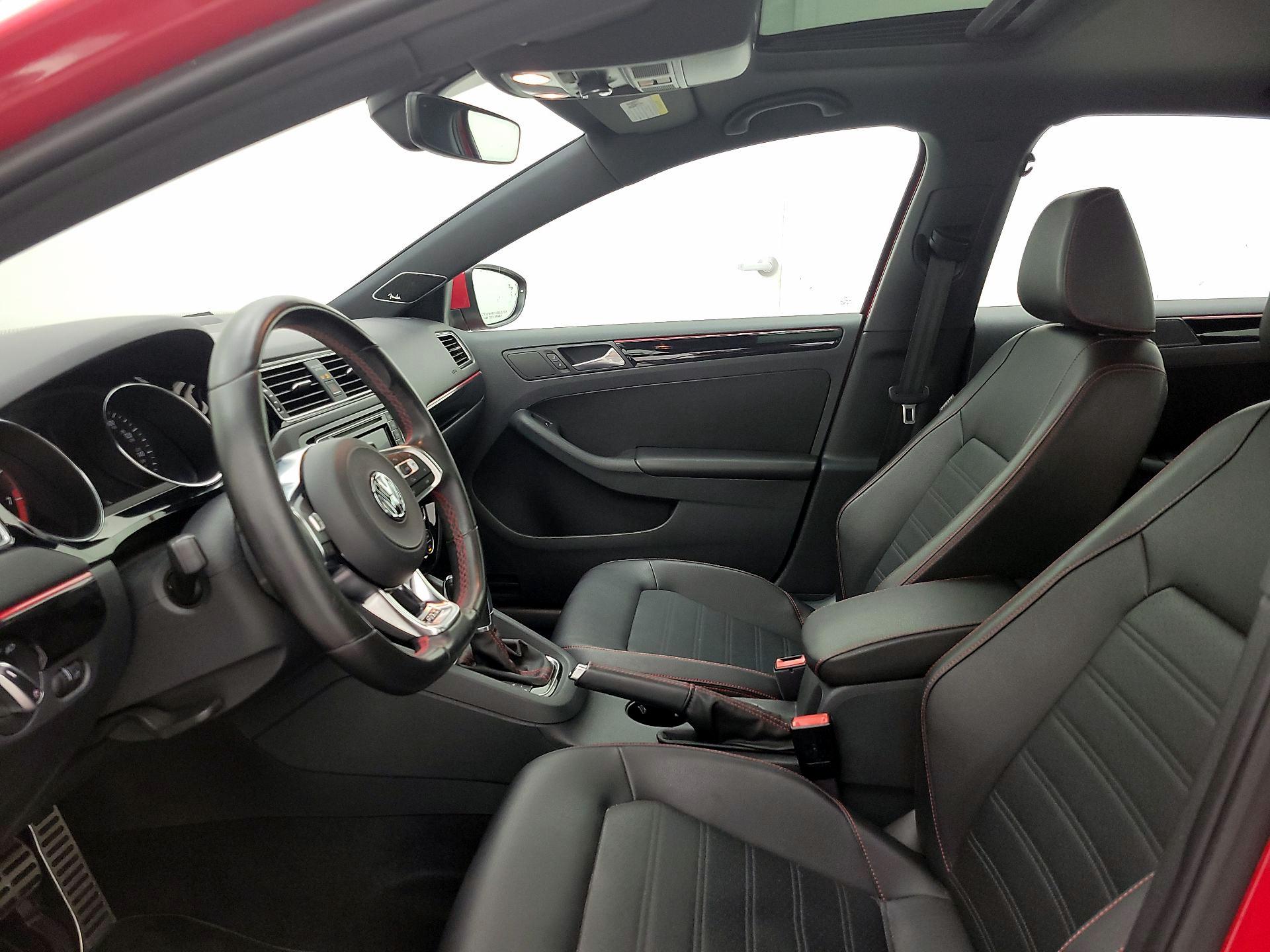 Thumbnail: 2017 Volkswagen Jetta - 11
