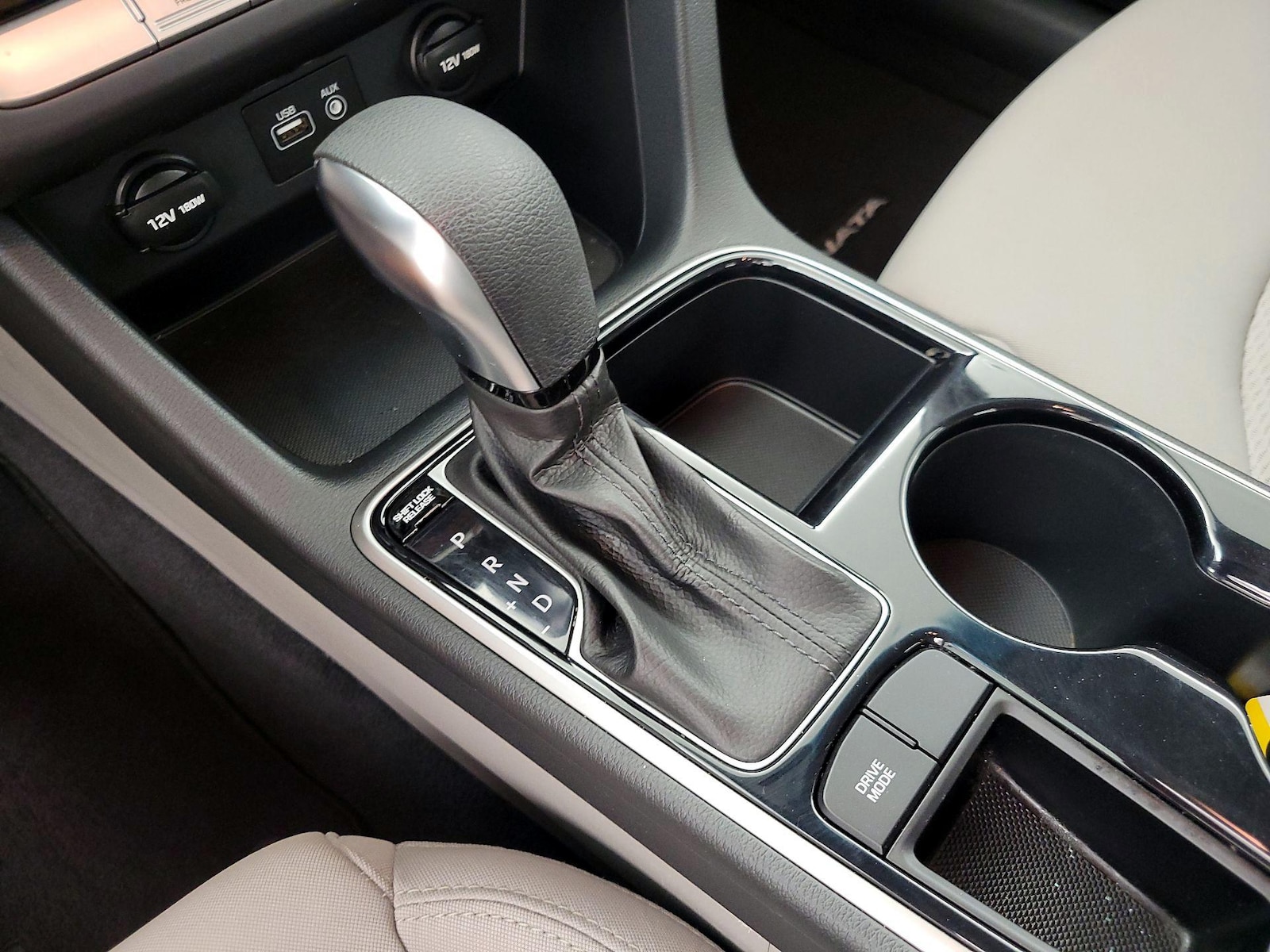 2019 Hyundai Sonata SE - Photo 16