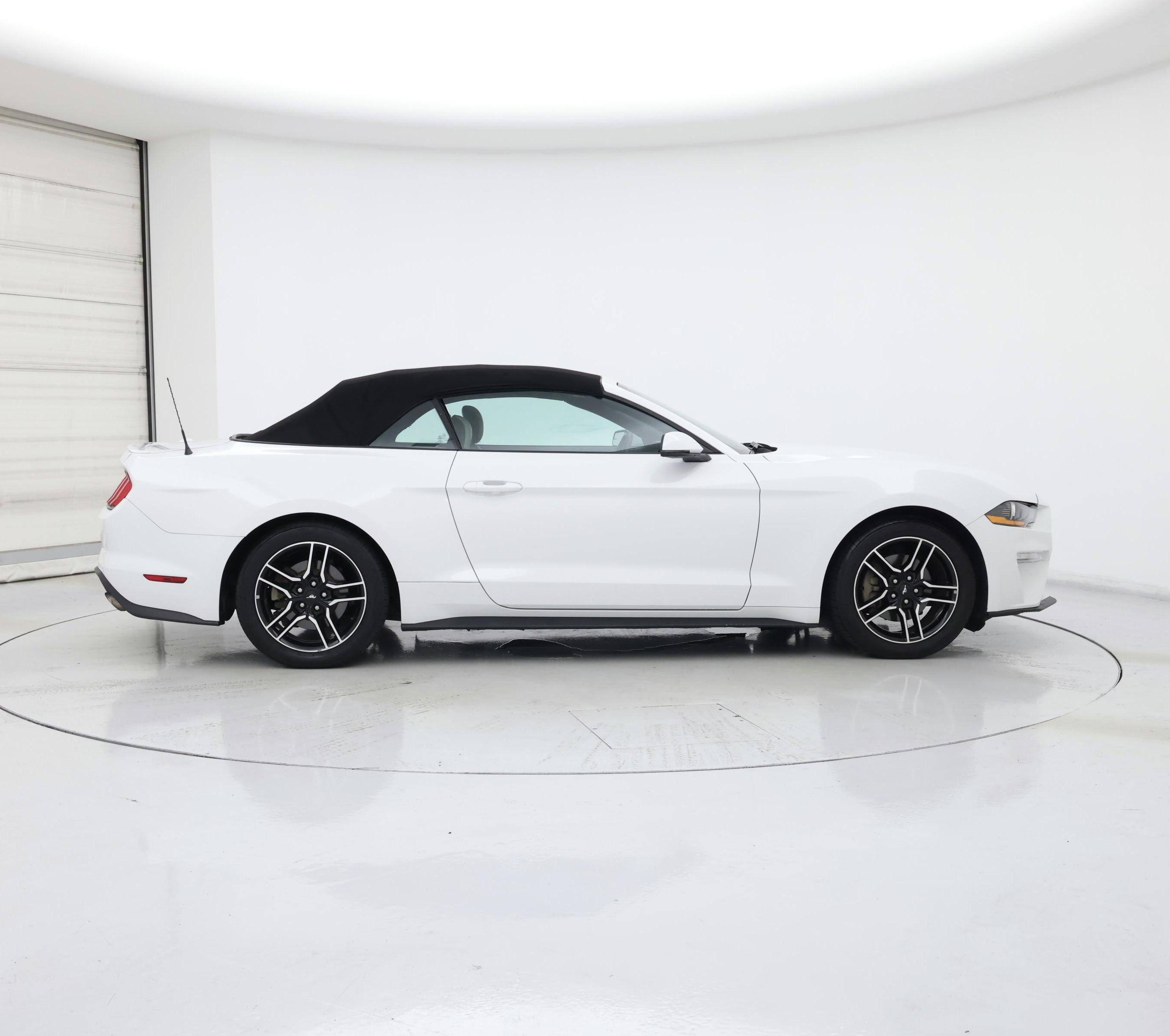 Thumbnail: 2018 Ford Mustang - 7