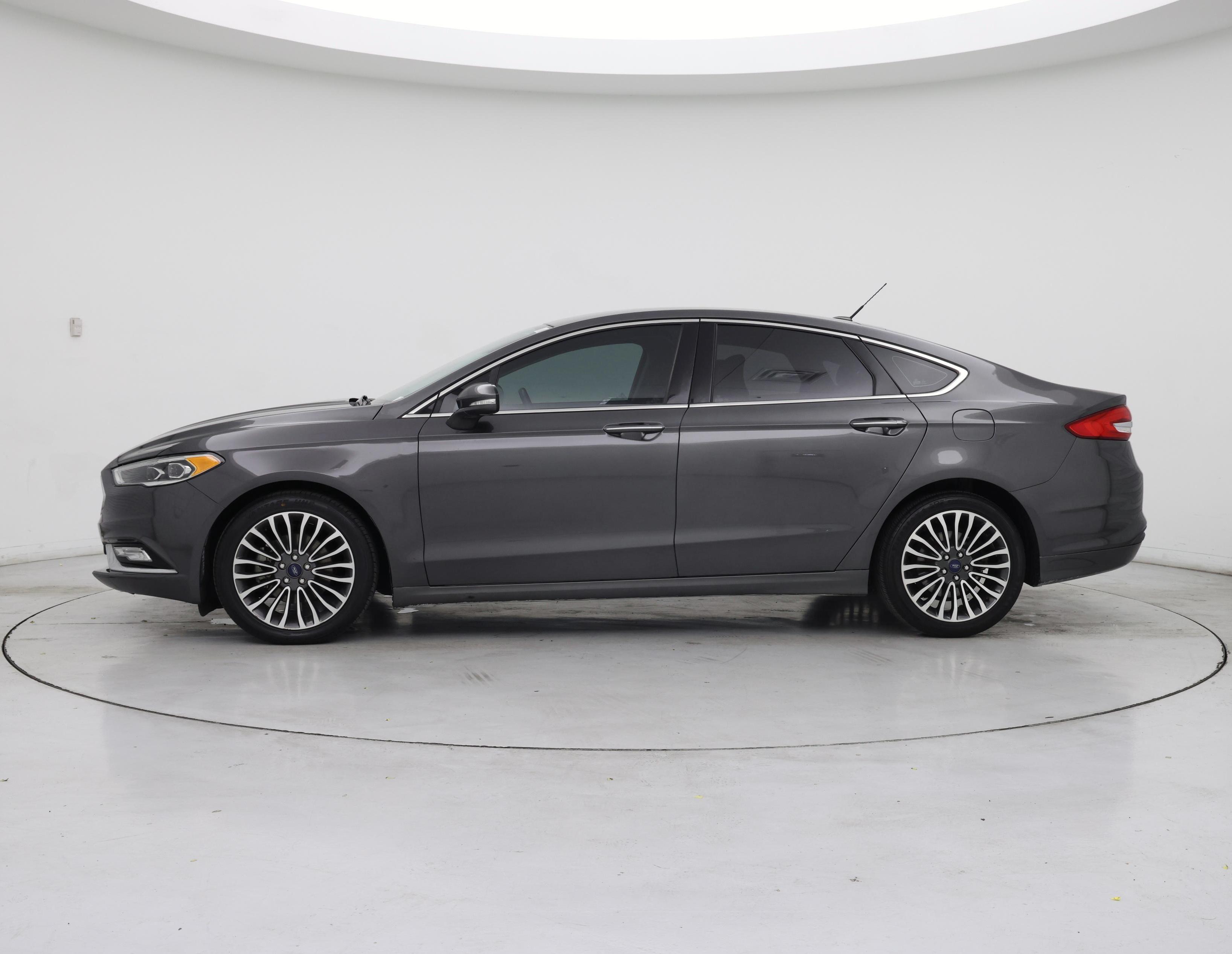 Thumbnail: 2017 Ford Fusion - 3