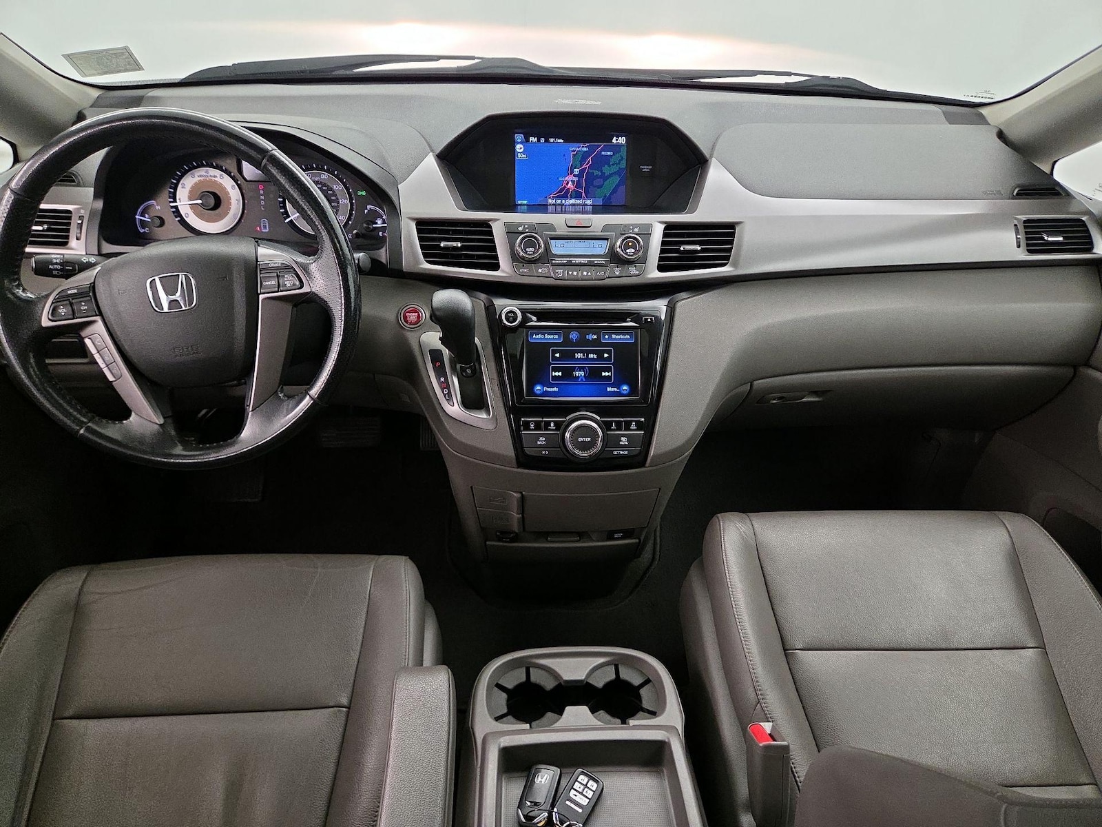 2017 Honda Odyssey EX-L - Photo 10