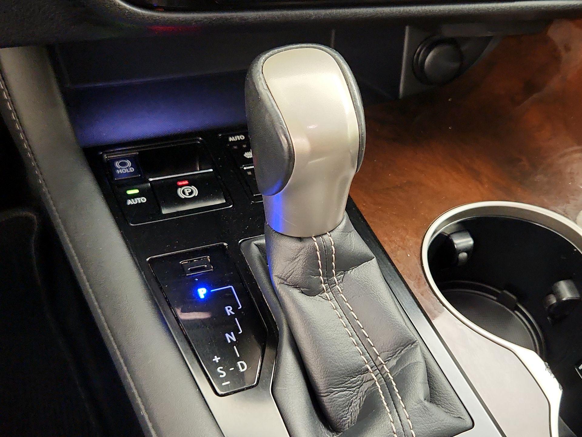 Thumbnail: 2017 Lexus RX - 18