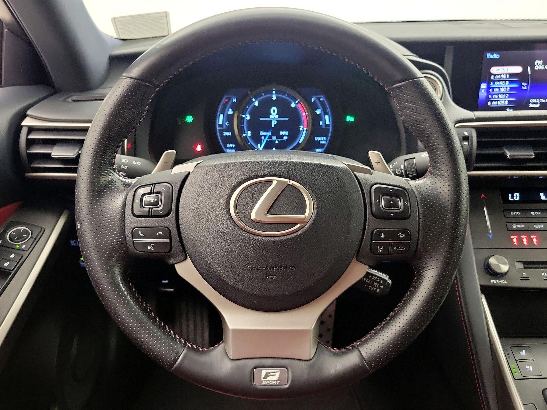 Thumbnail: 2020 Lexus IS - 10