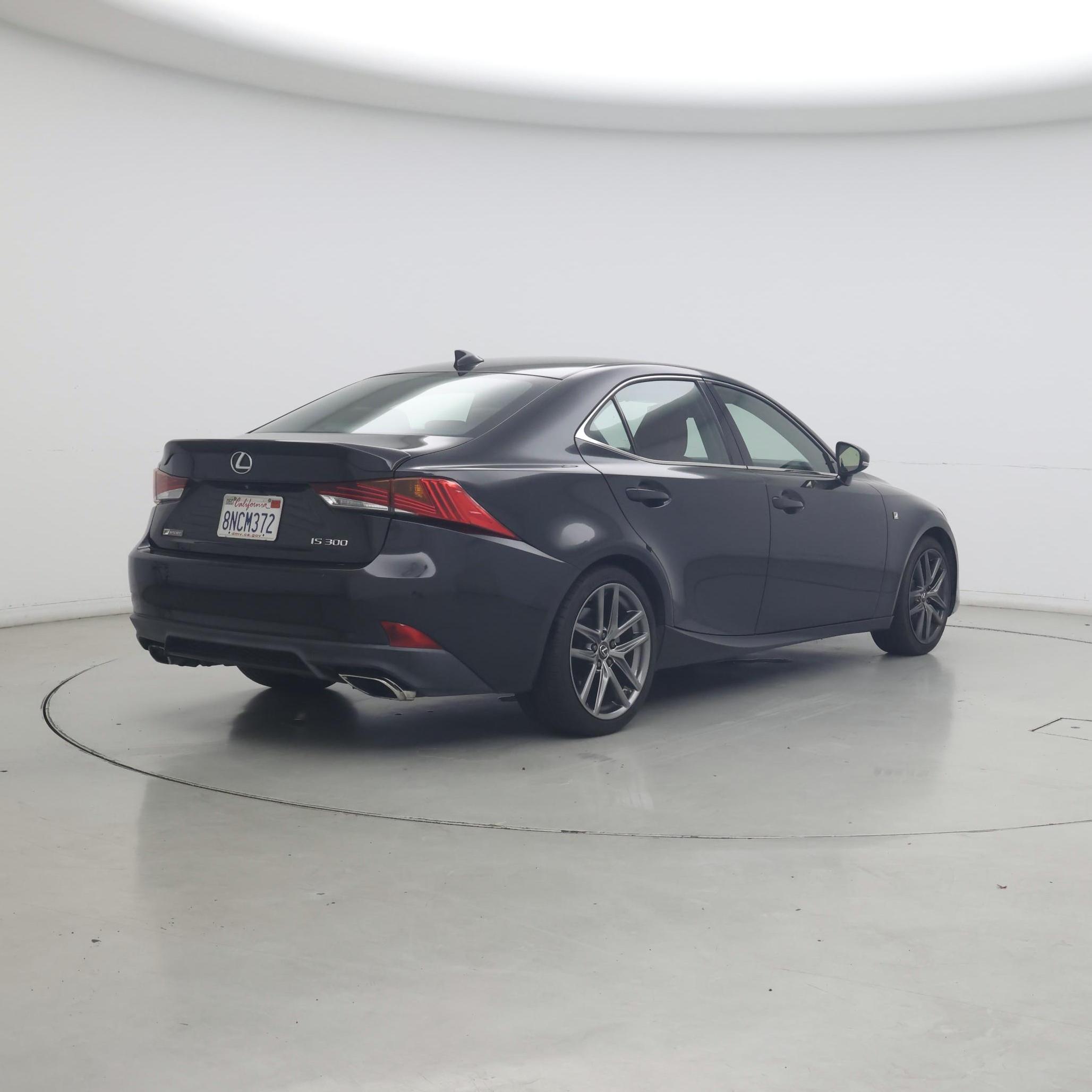 Thumbnail: 2020 Lexus IS - 8