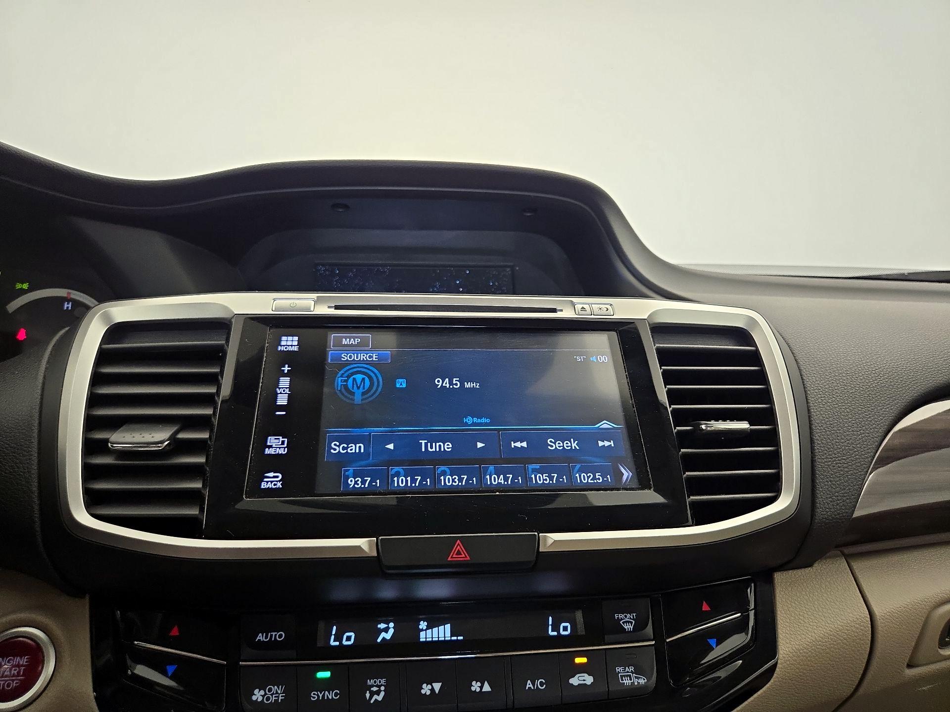 Thumbnail: 2016 Honda Accord - 15