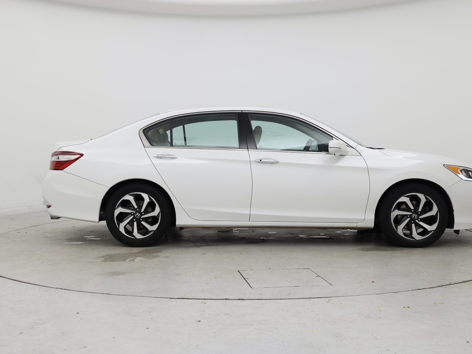2016 Honda Accord EX-L V-6 - Photo 8