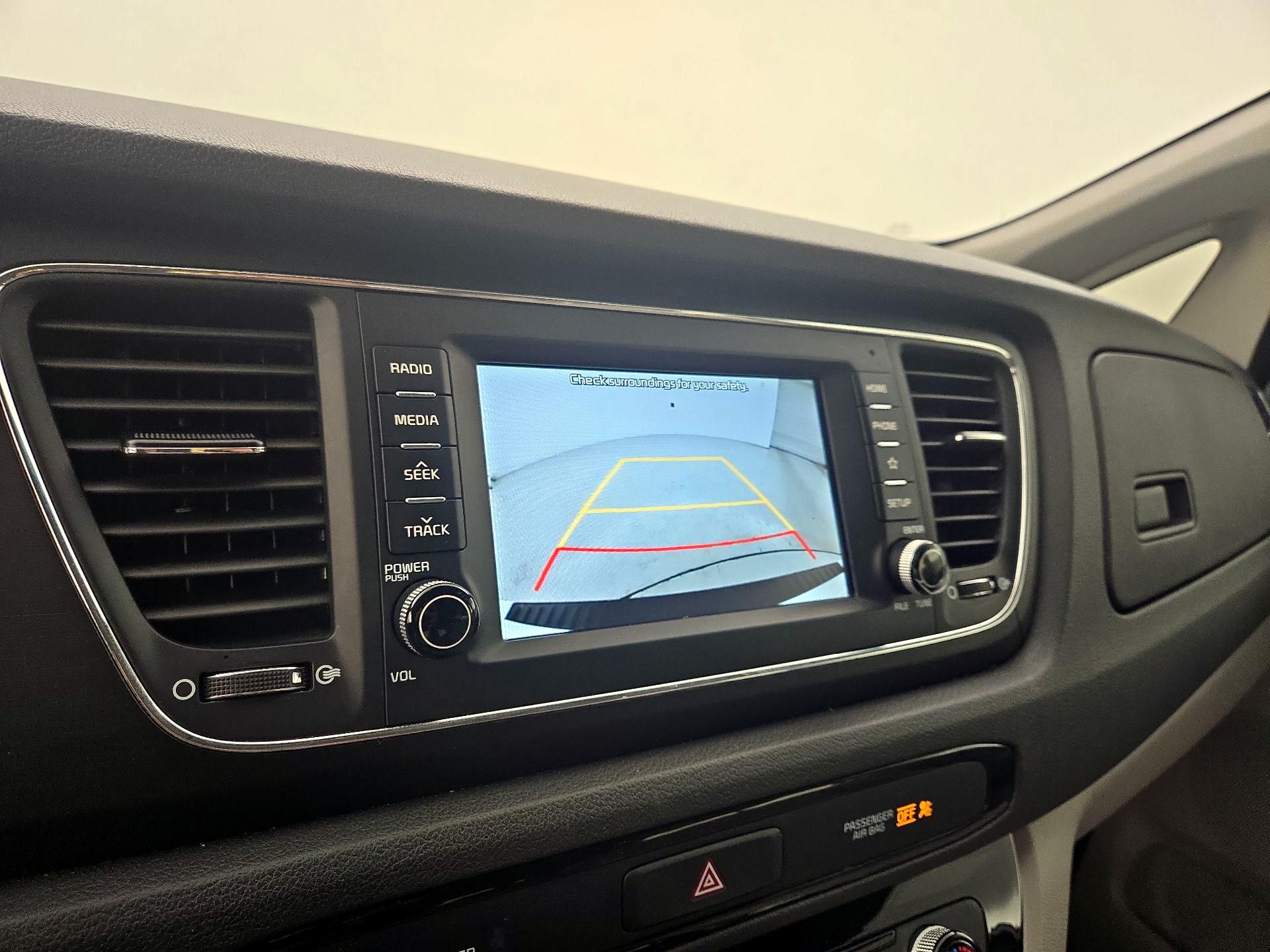 Thumbnail: 2020 Kia Sedona - 14
