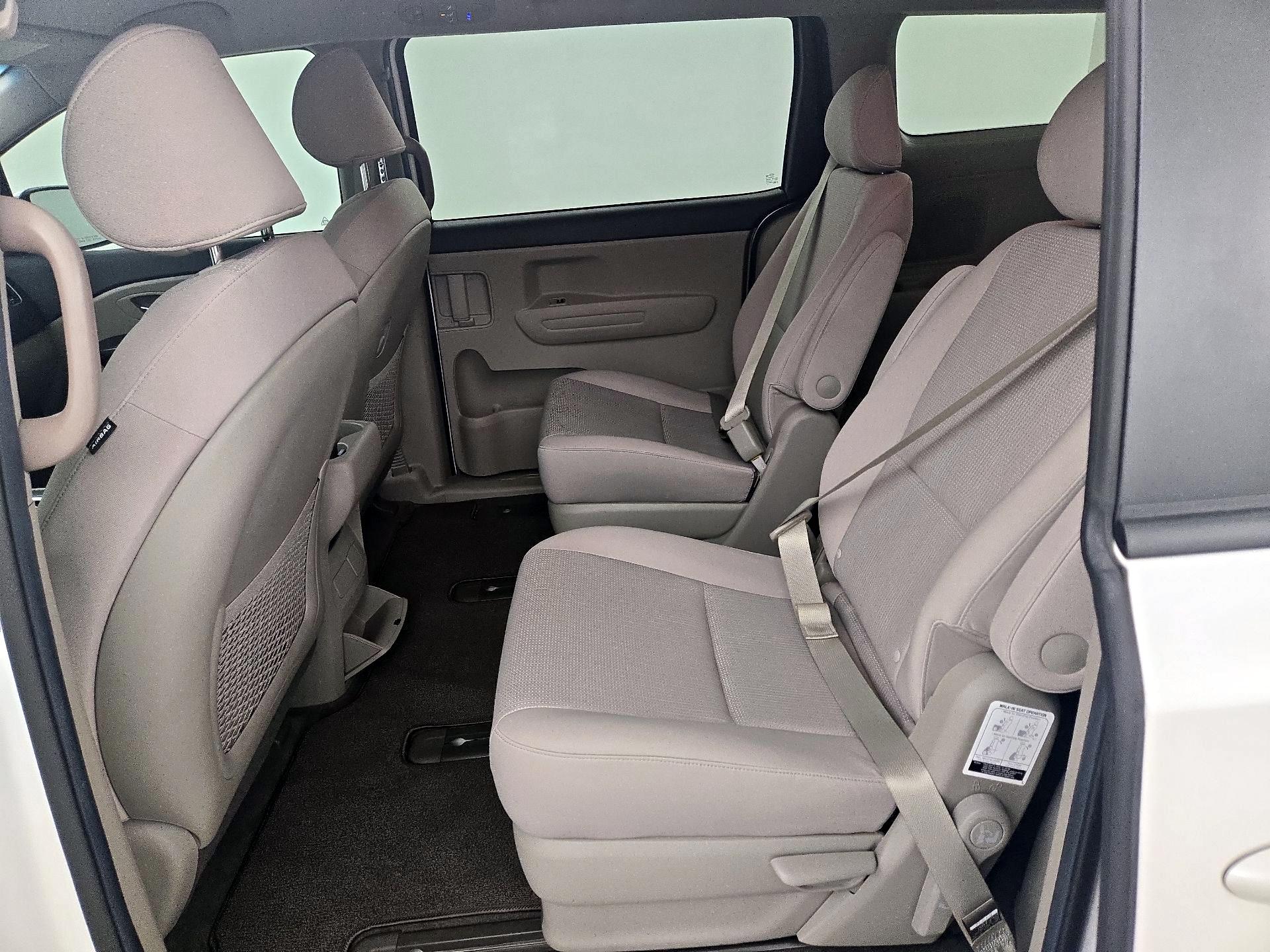 Thumbnail: 2020 Kia Sedona - 19