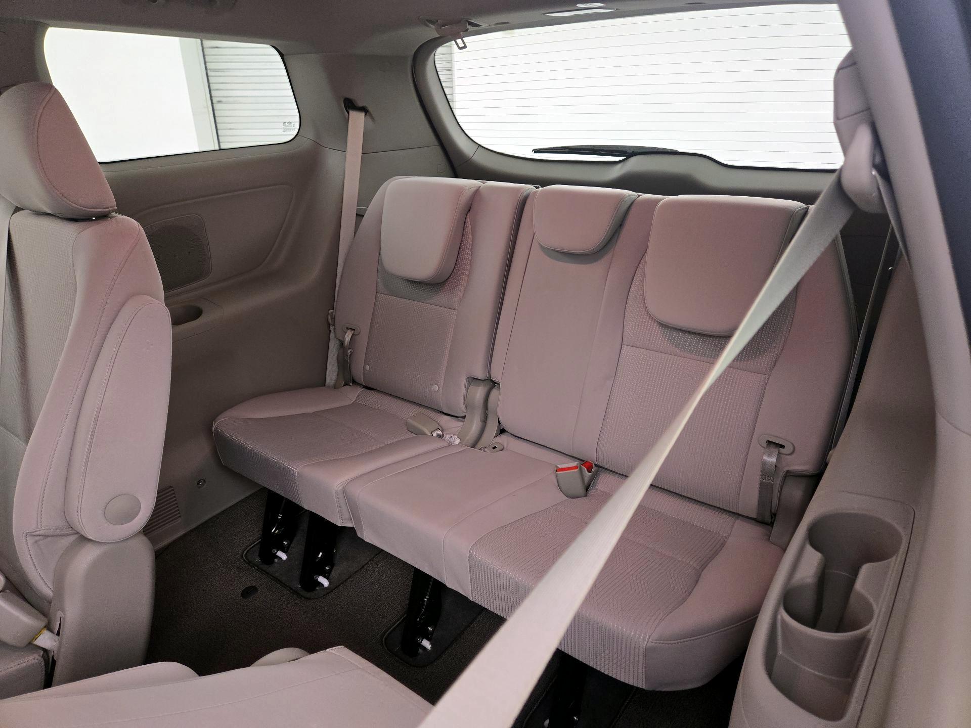 Thumbnail: 2020 Kia Sedona - 20