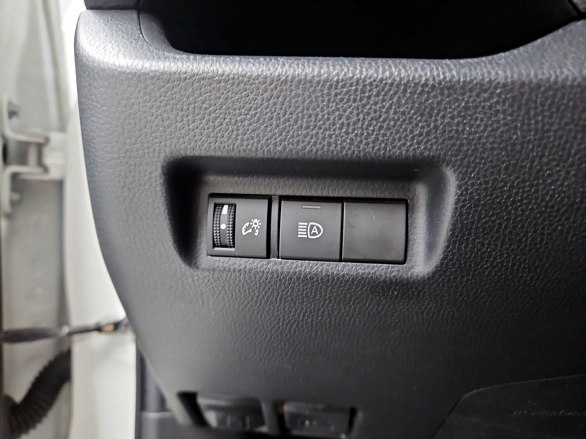 Thumbnail: 2020 Toyota RAV4 - 13