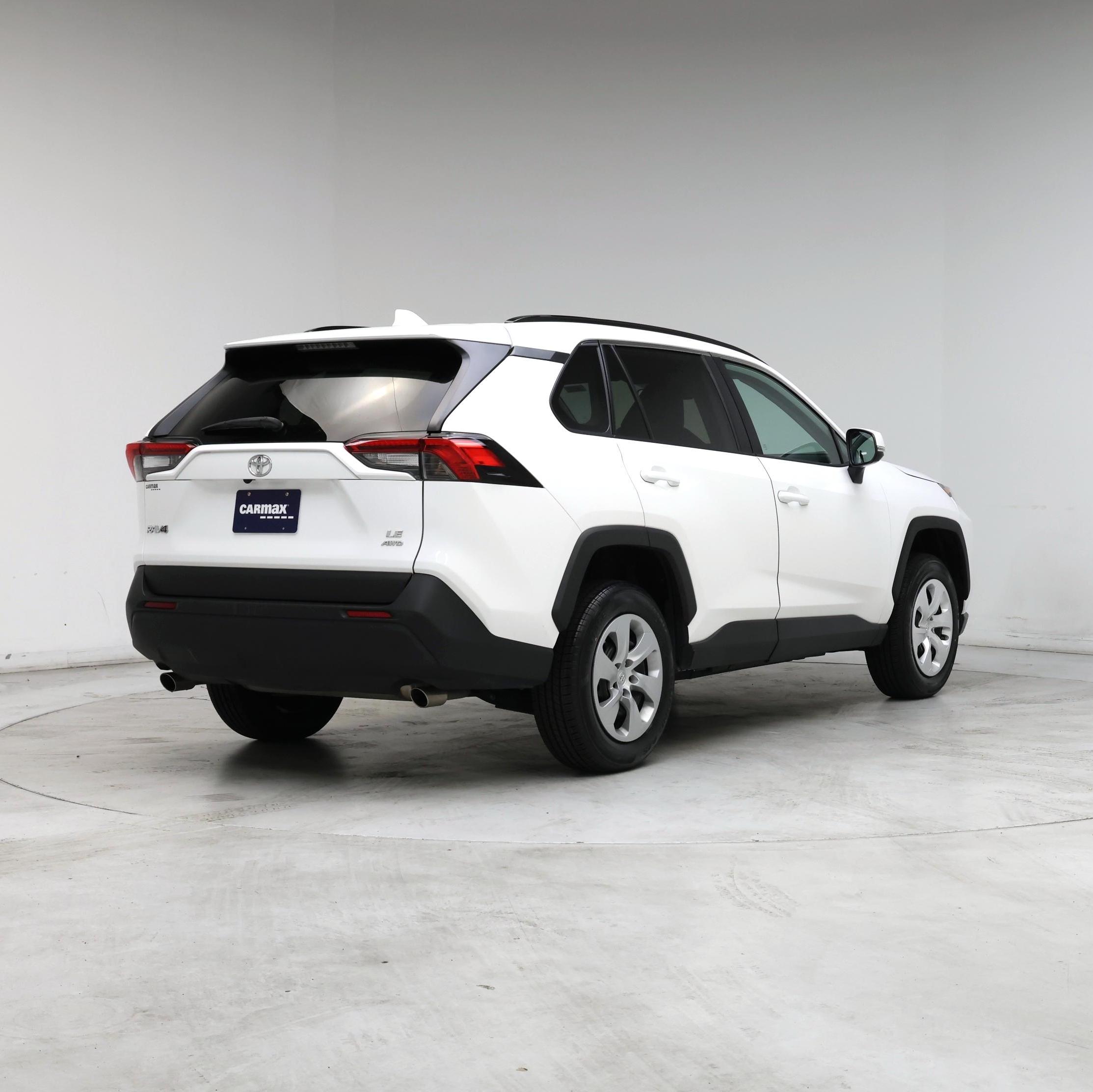 Thumbnail: 2020 Toyota RAV4 - 8