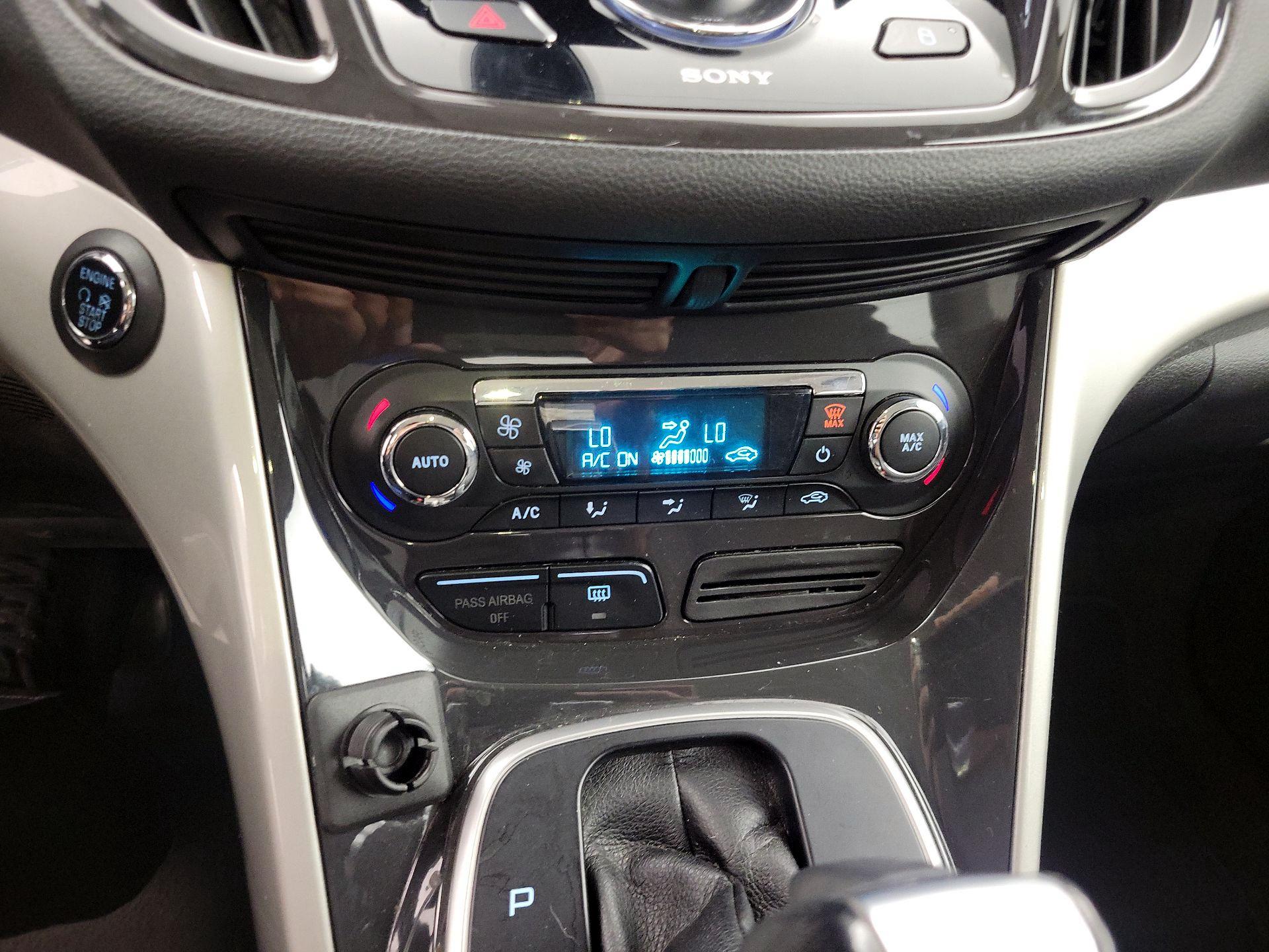 Thumbnail: 2014 Ford C-Max - 16