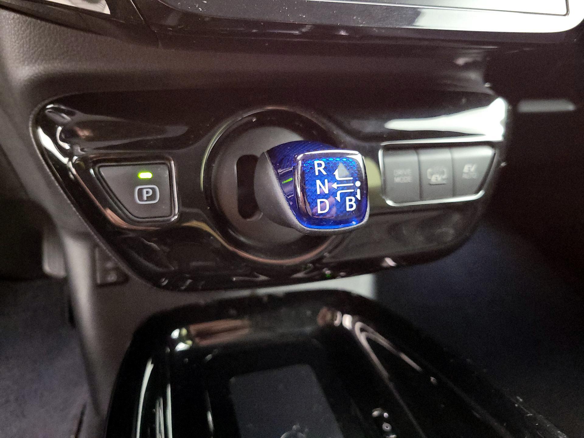 Thumbnail: 2019 Toyota Prius Prime - 15
