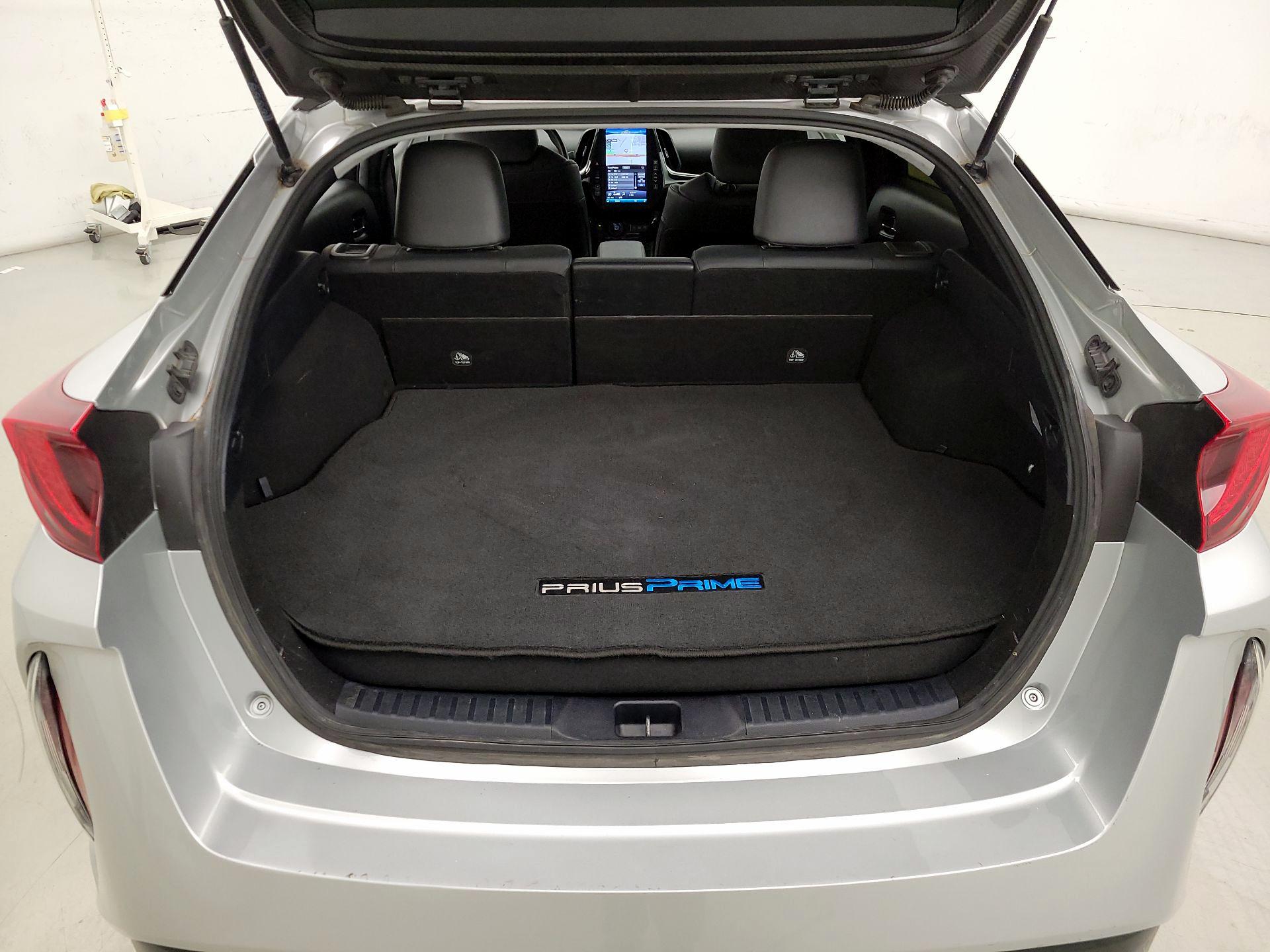 Thumbnail: 2019 Toyota Prius Prime - 17