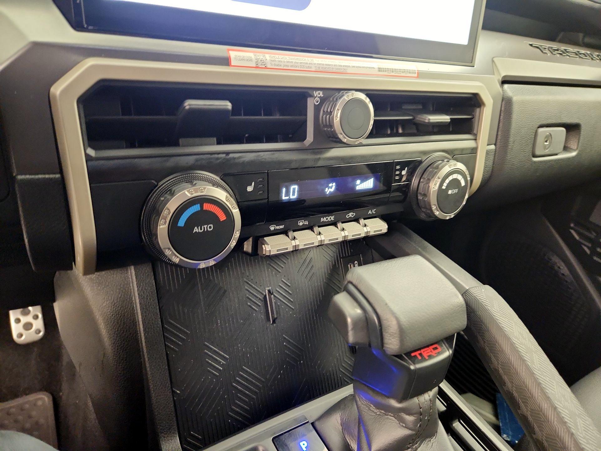 Thumbnail: 2024 Toyota Tacoma - 16
