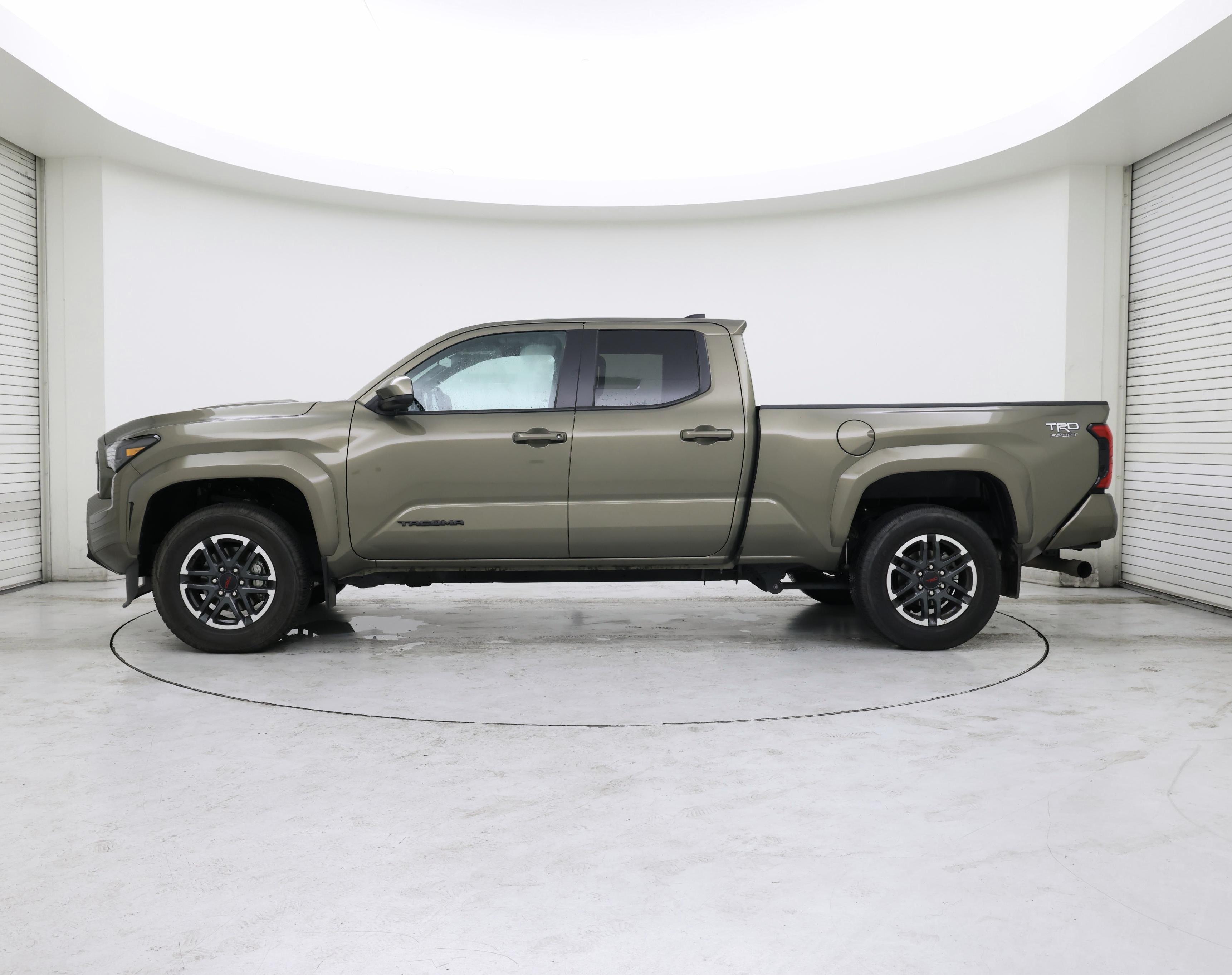 Thumbnail: 2024 Toyota Tacoma - 3