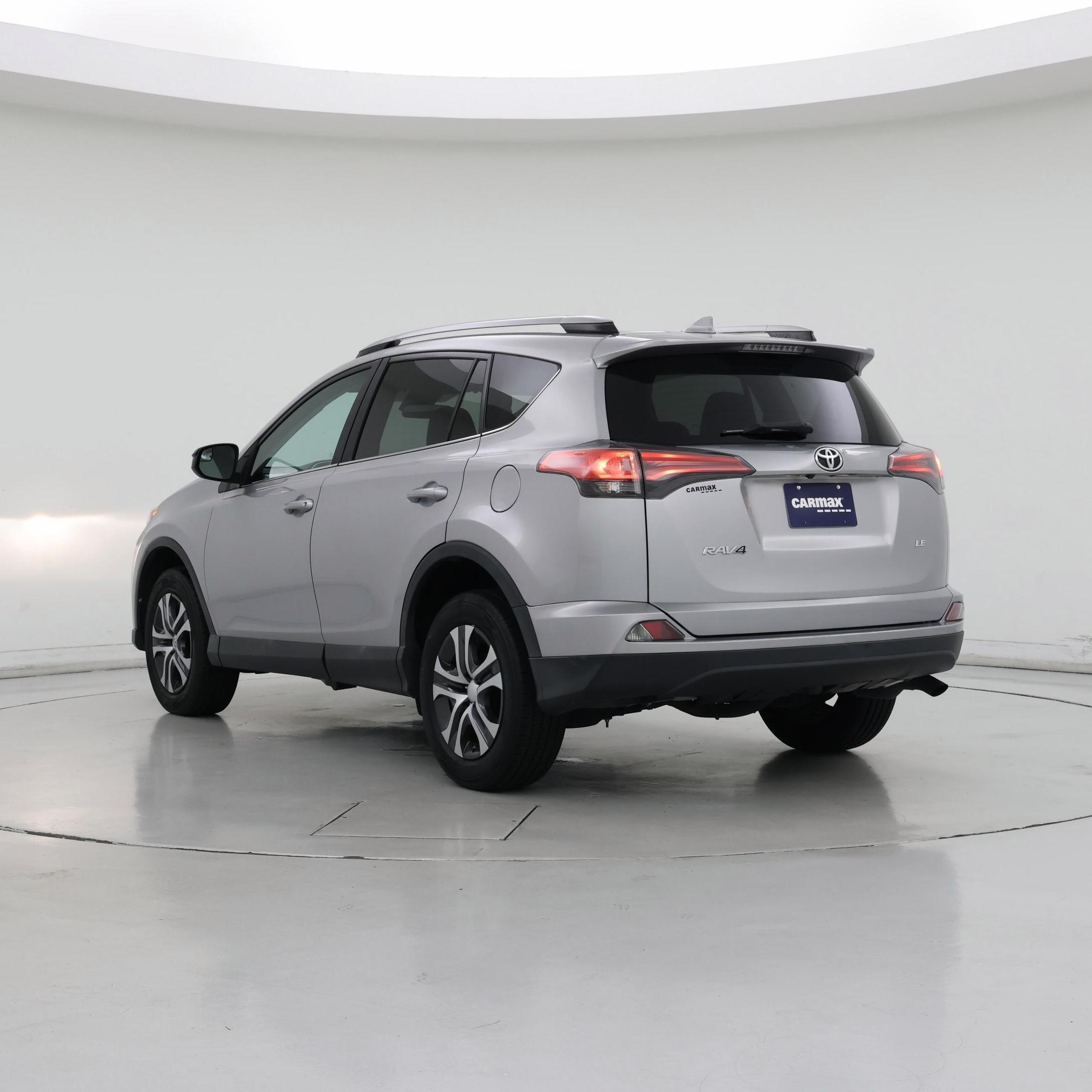 Thumbnail: 2017 Toyota RAV4 - 2