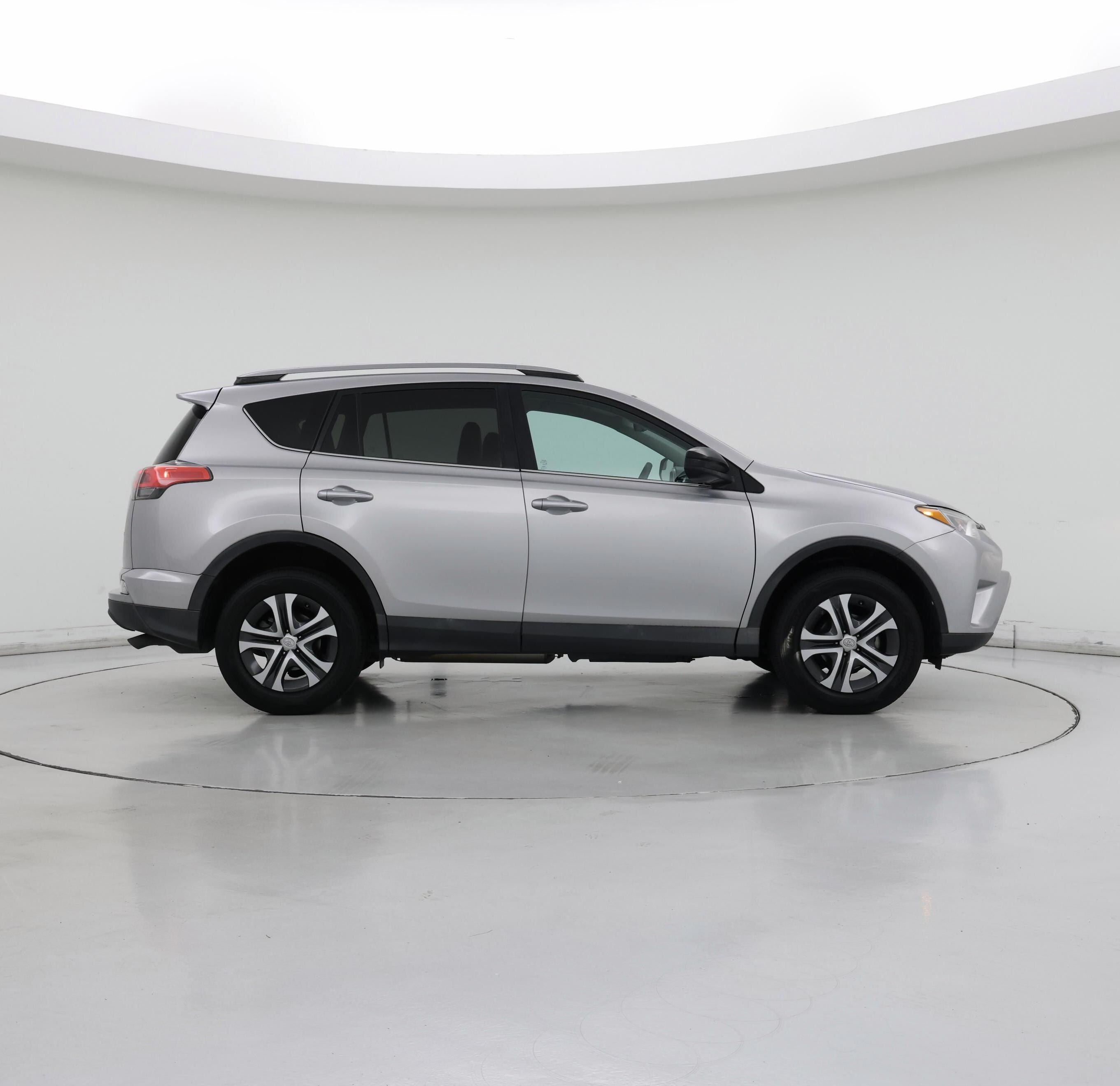 Thumbnail: 2017 Toyota RAV4 - 7