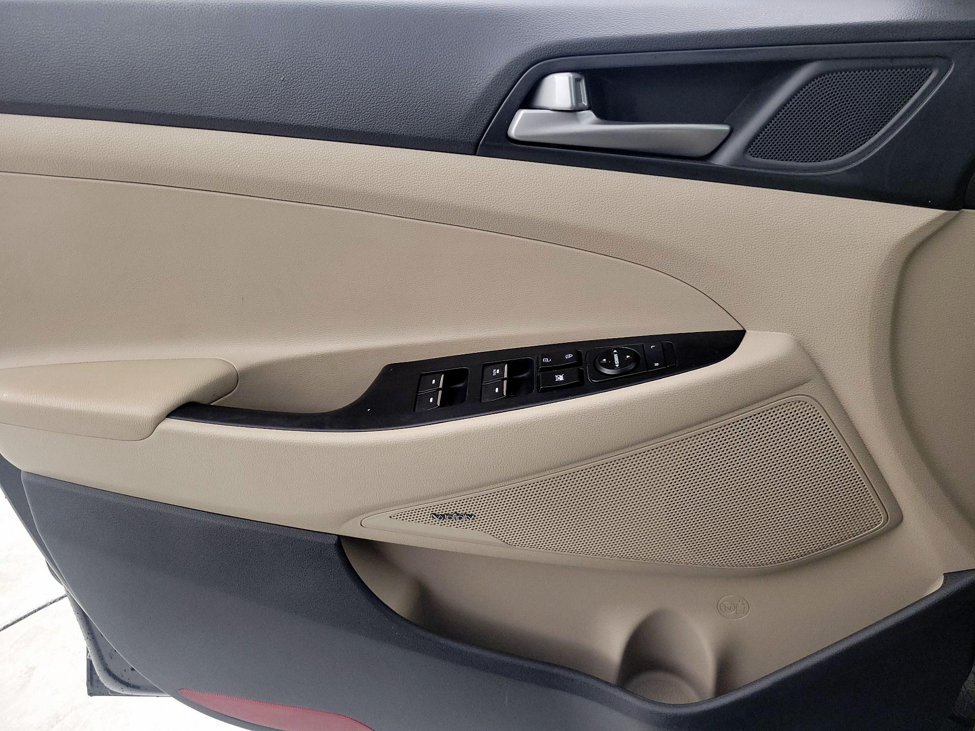 Thumbnail: 2018 Hyundai Tucson - 12