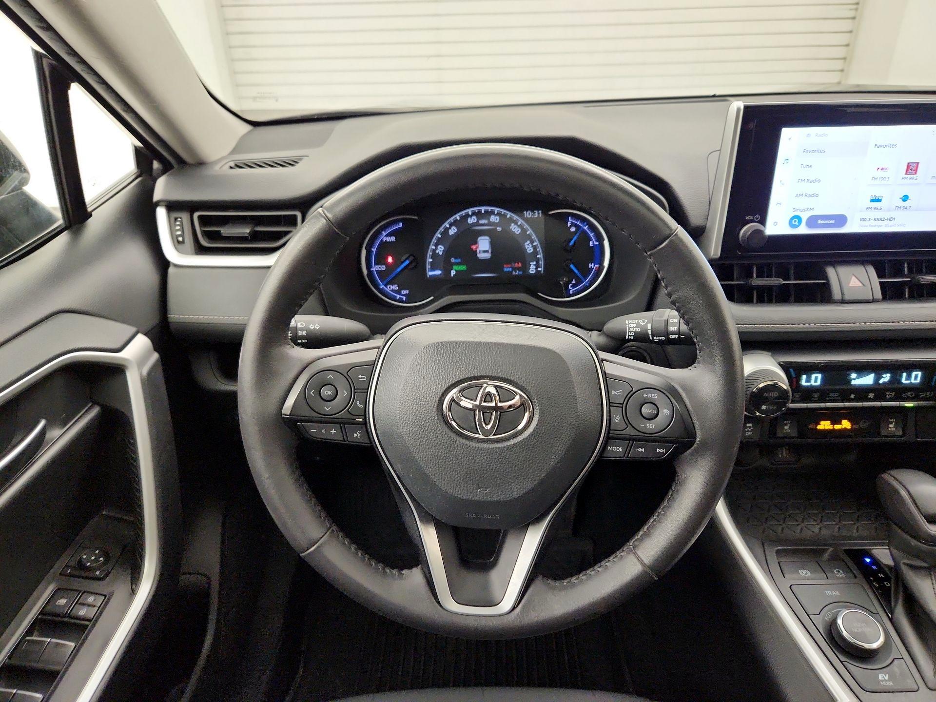 Thumbnail: 2024 Toyota RAV4 - 10