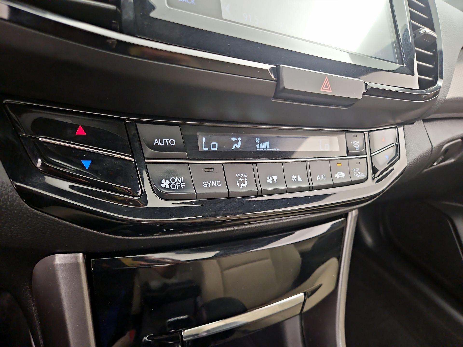 Thumbnail: 2019 Honda Civic - 16