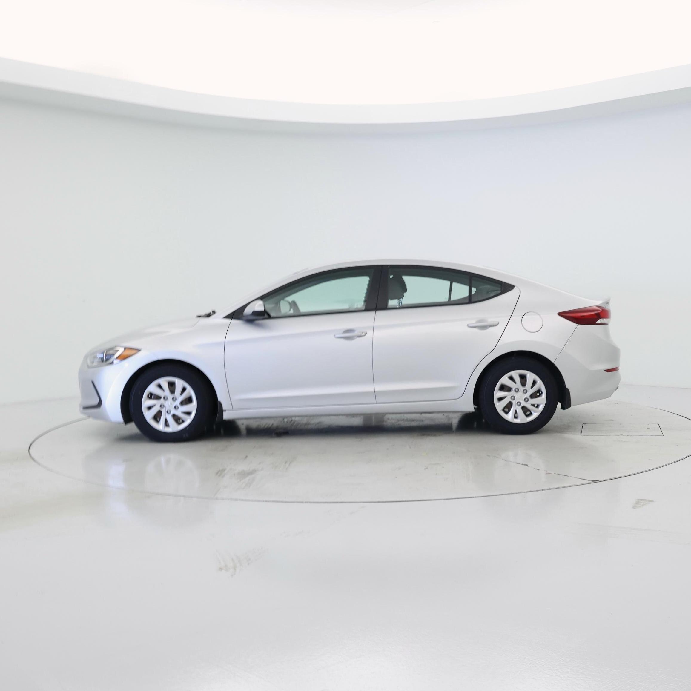 Thumbnail: 2018 Hyundai Elantra - 3